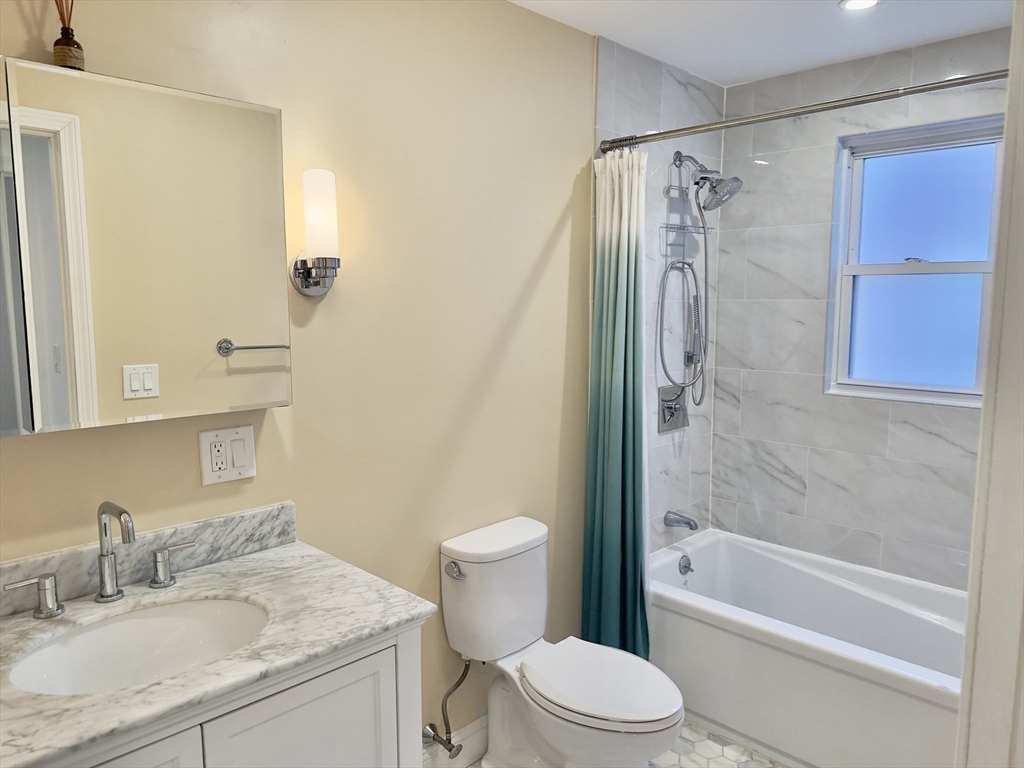 12 Princeton St # 12