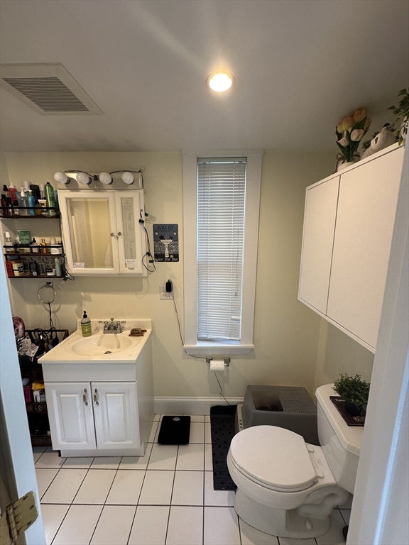 16 Lincoln St. # 1