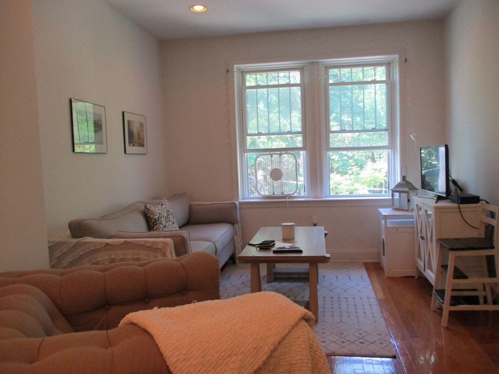 19 Colliston Rd. # 11
