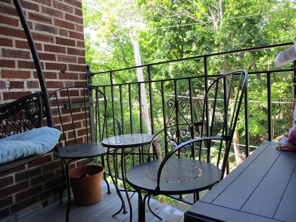 19 Colliston Rd. # 11