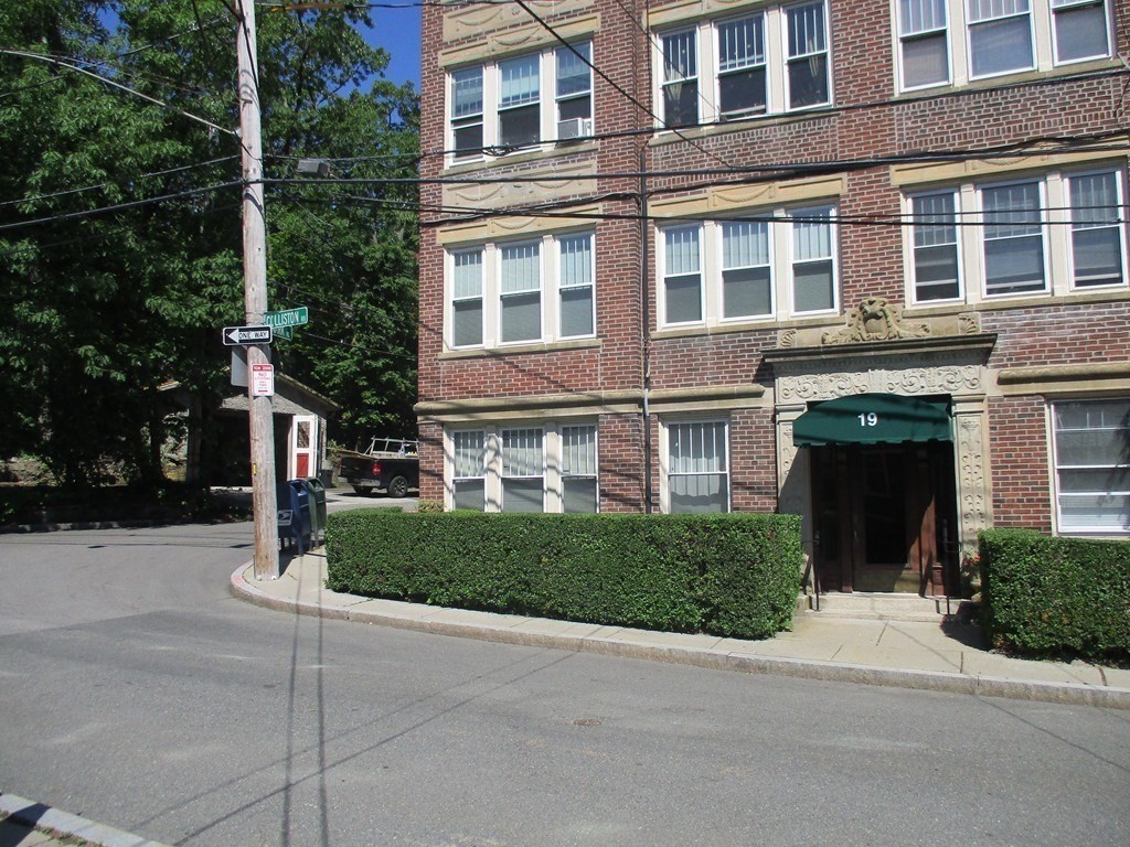 19 Colliston Rd. # 11