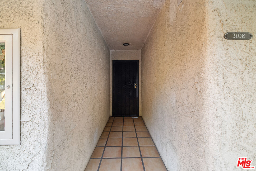 2700 Cahuenga Blvd Unit: 3108