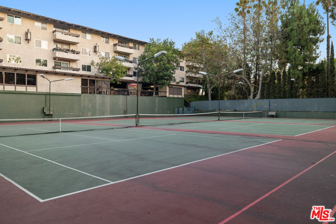 2700 Cahuenga Blvd Unit: 3108