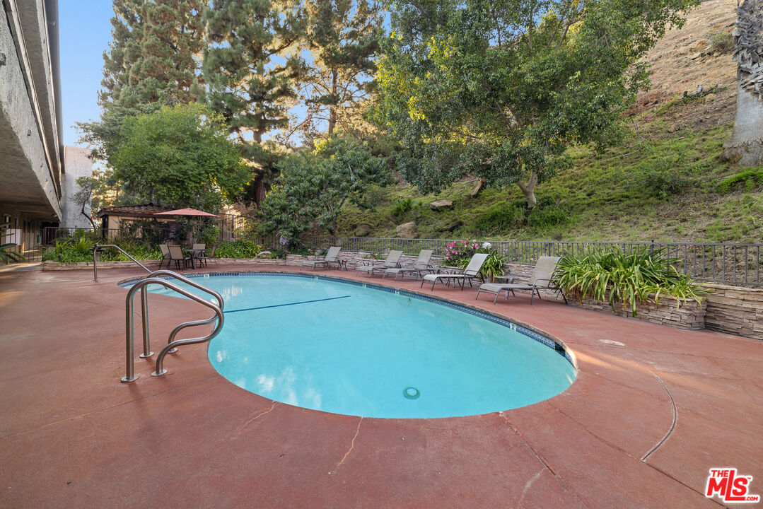 2700 Cahuenga Blvd Unit: 3108