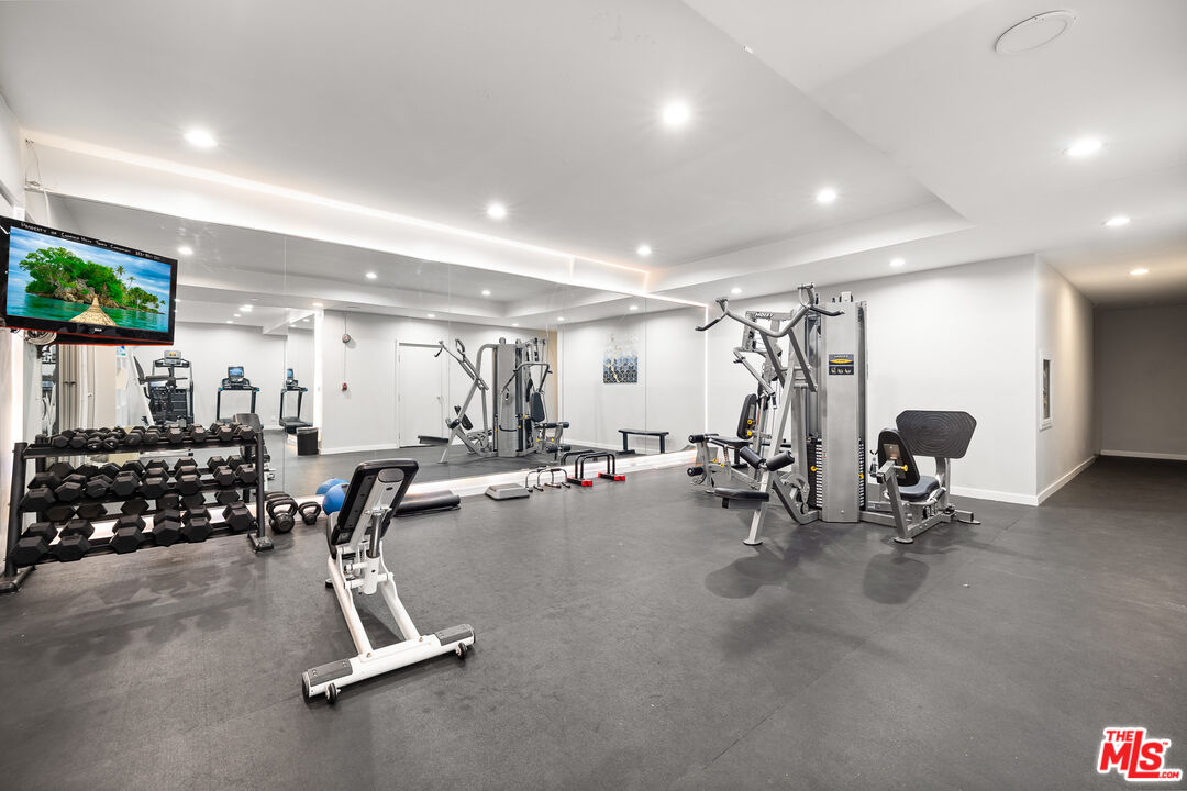 2700 Cahuenga Blvd Unit: 3108