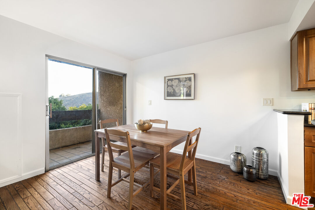 2700 Cahuenga Blvd Unit: 3108