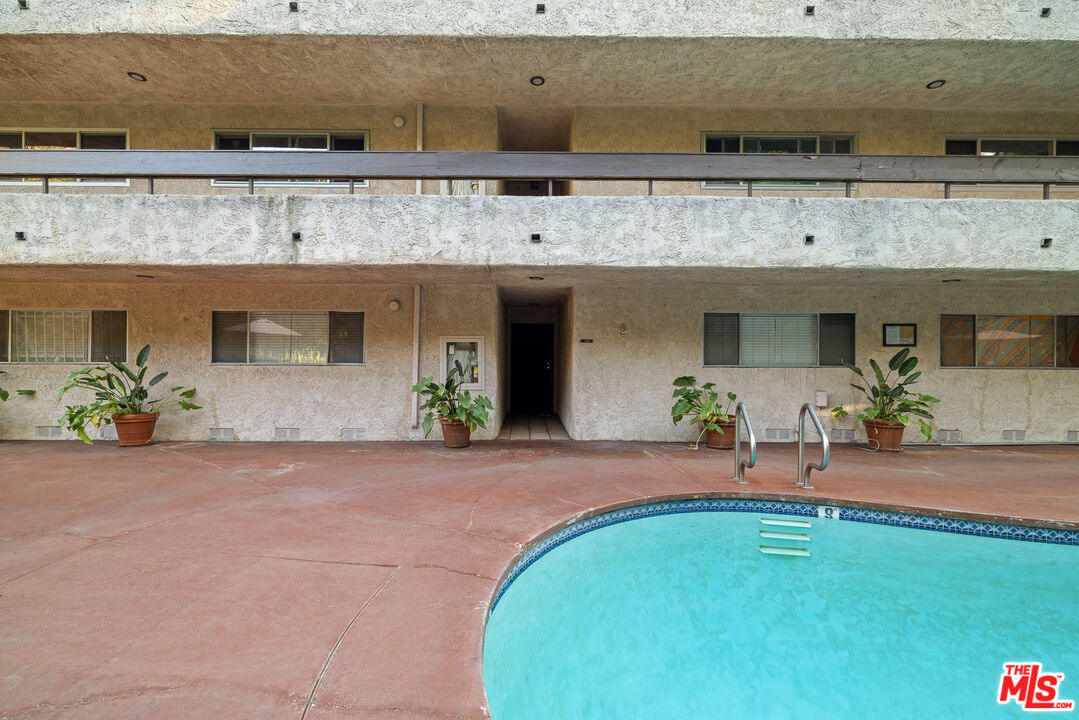 2700 Cahuenga Blvd Unit: 3108