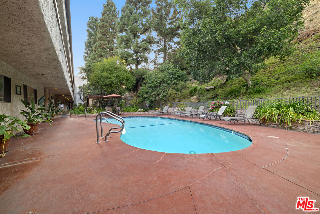 2700 Cahuenga Blvd Unit: 3108