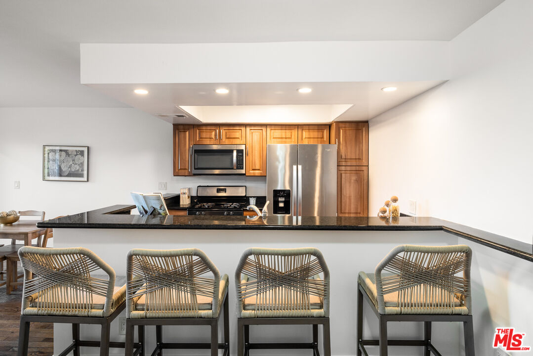 2700 Cahuenga Blvd Unit: 3108