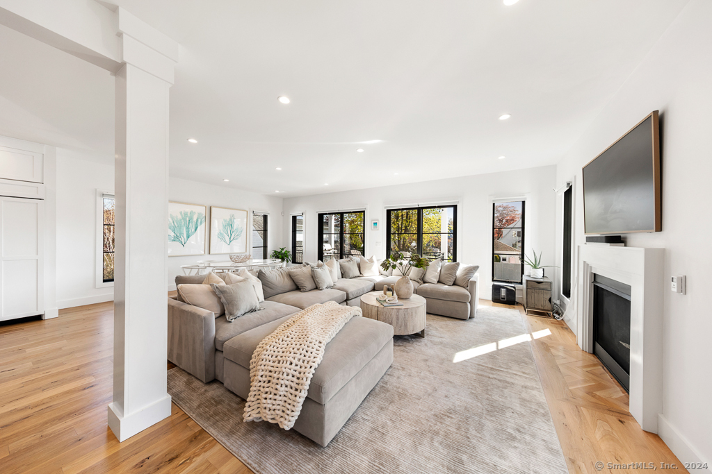 112 Lalley Boulevard