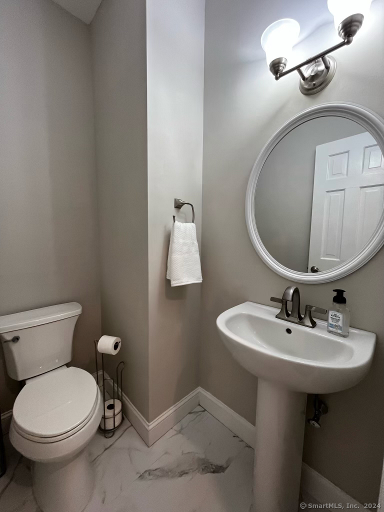 869 Orange Street APT 10W