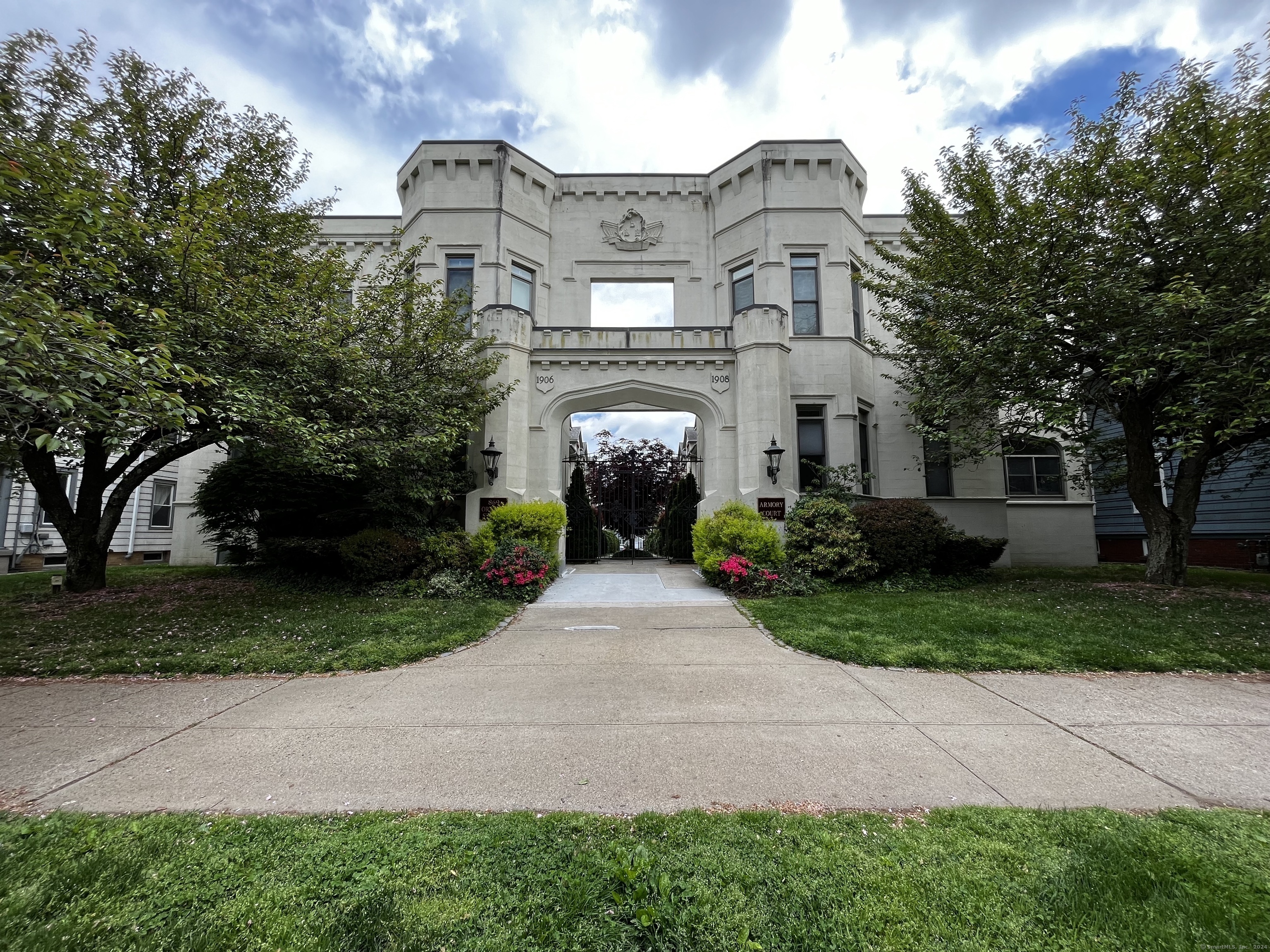 869 Orange Street APT 10W