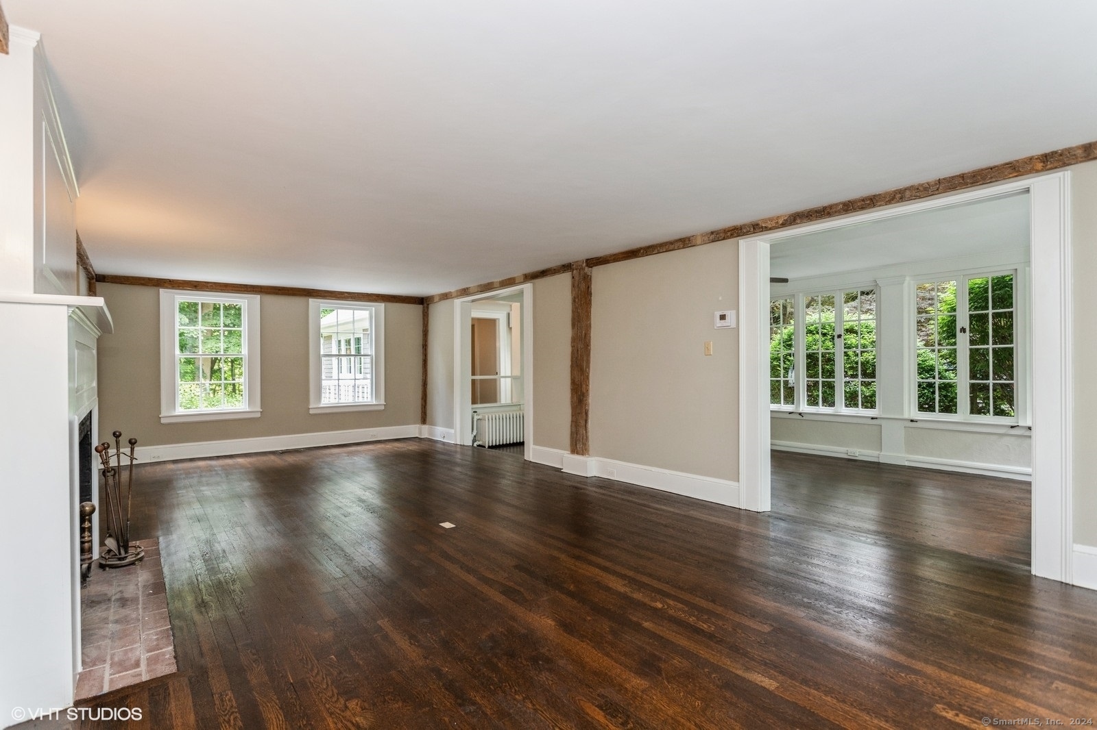 1832 Huntington Turnpike