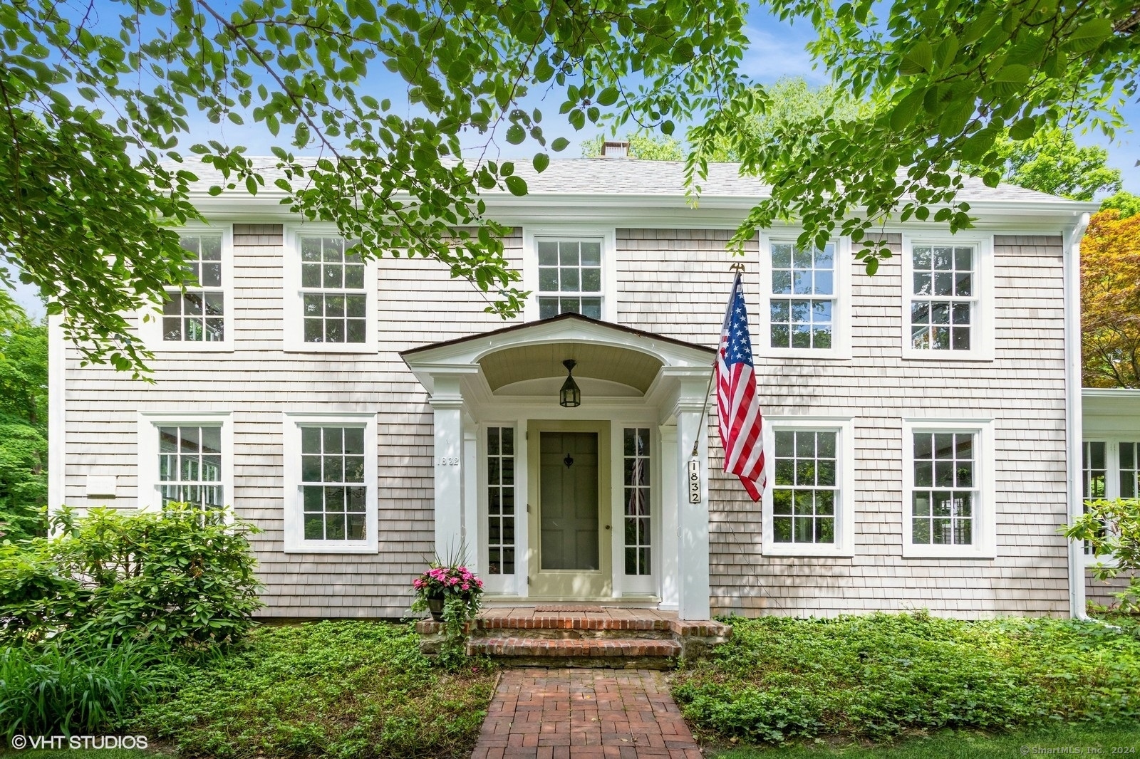1832 Huntington Turnpike