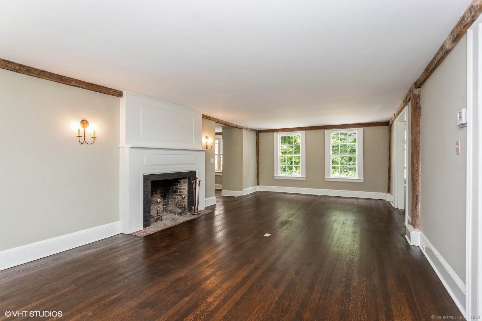 1832 Huntington Turnpike