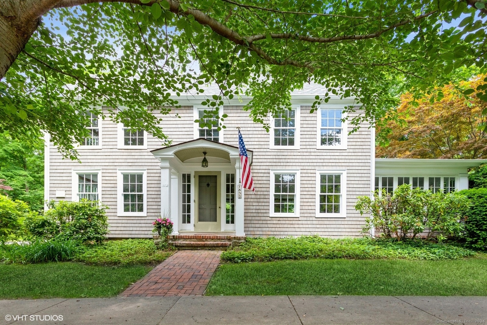1832 Huntington Turnpike