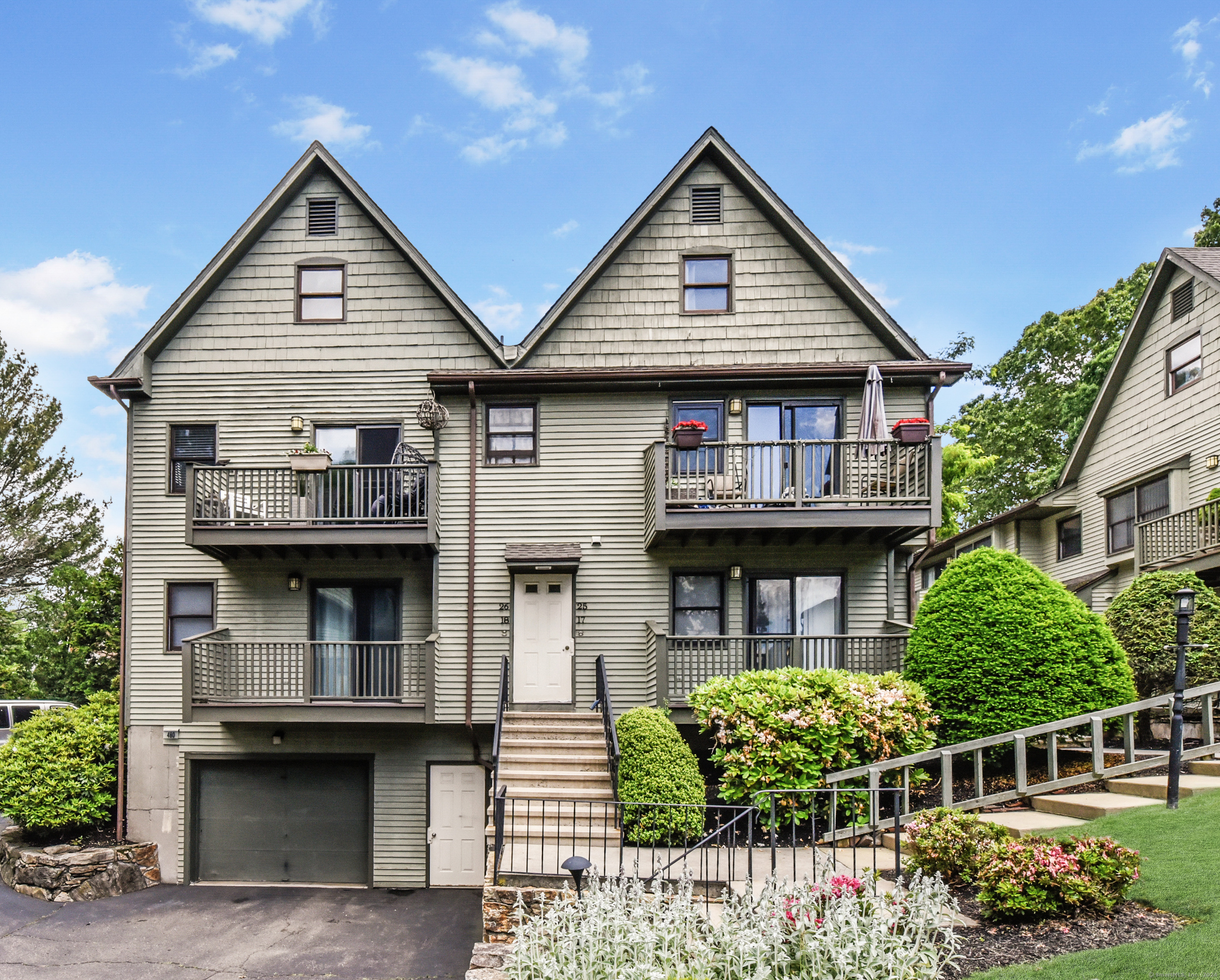 462 Glendale Avenue 18