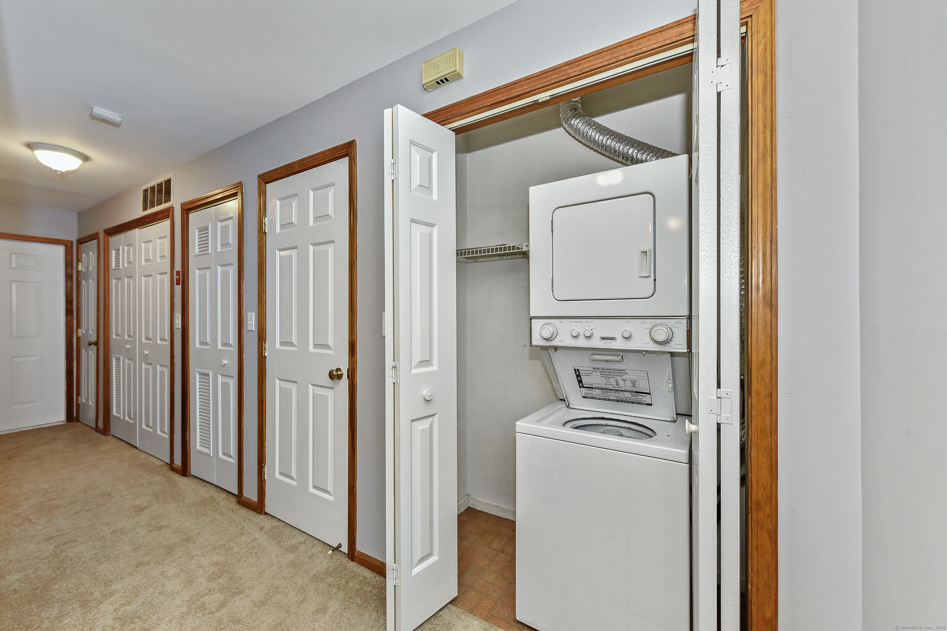 462 Glendale Avenue 18