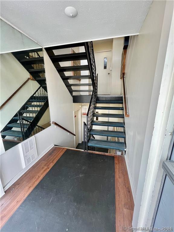 1428 North Avenue C8