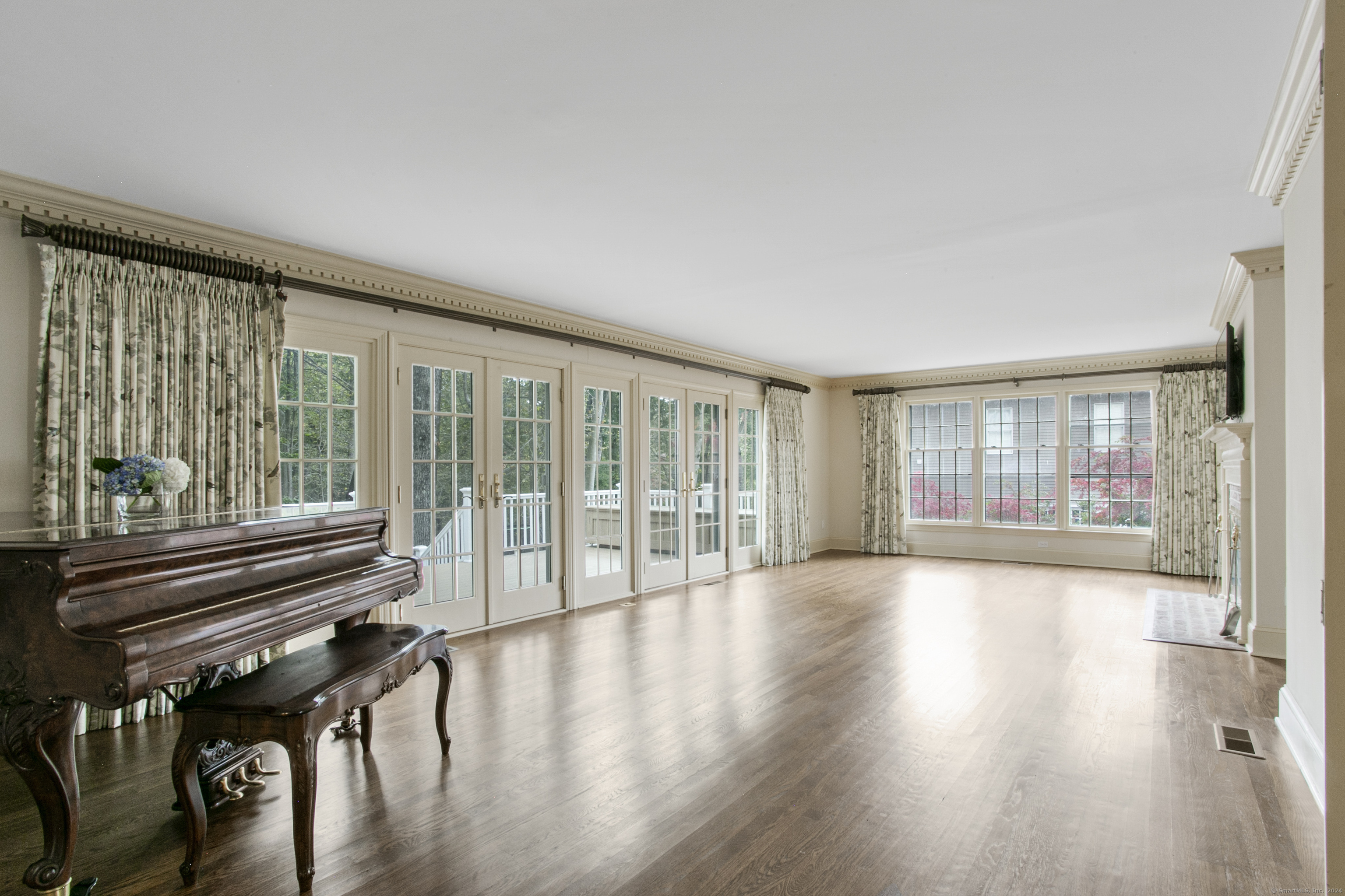 910 Flintlock Road