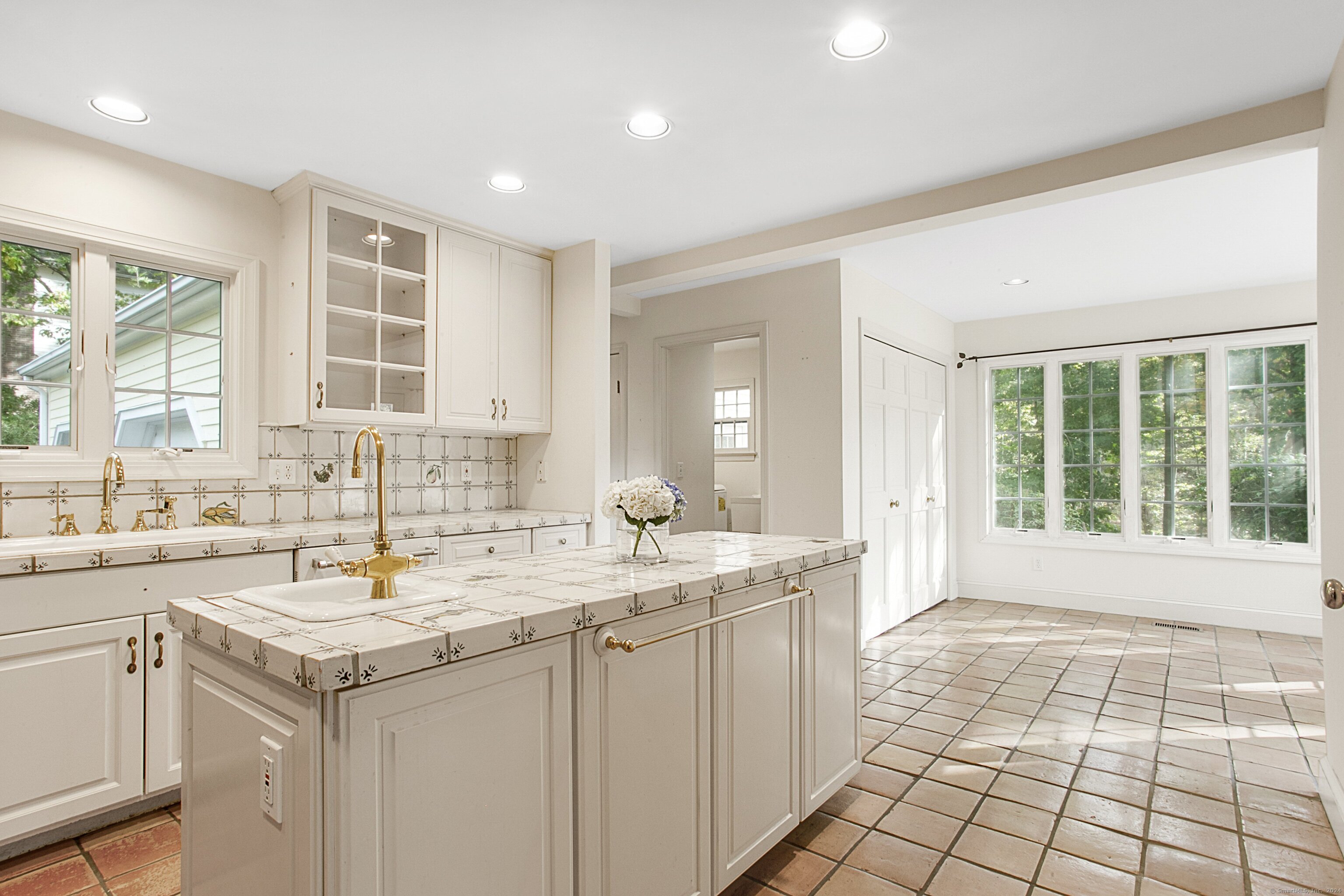 910 Flintlock Road