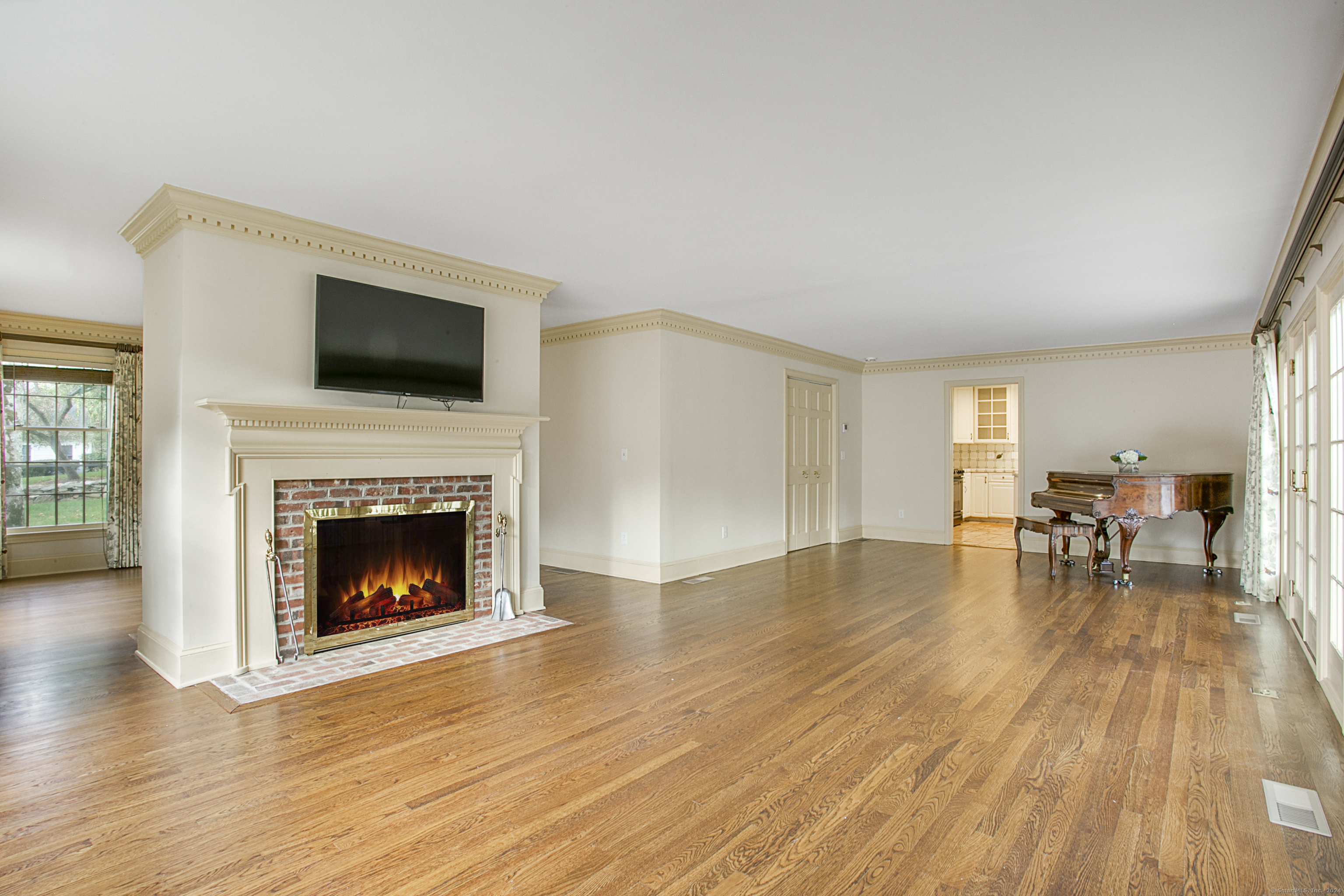 910 Flintlock Road