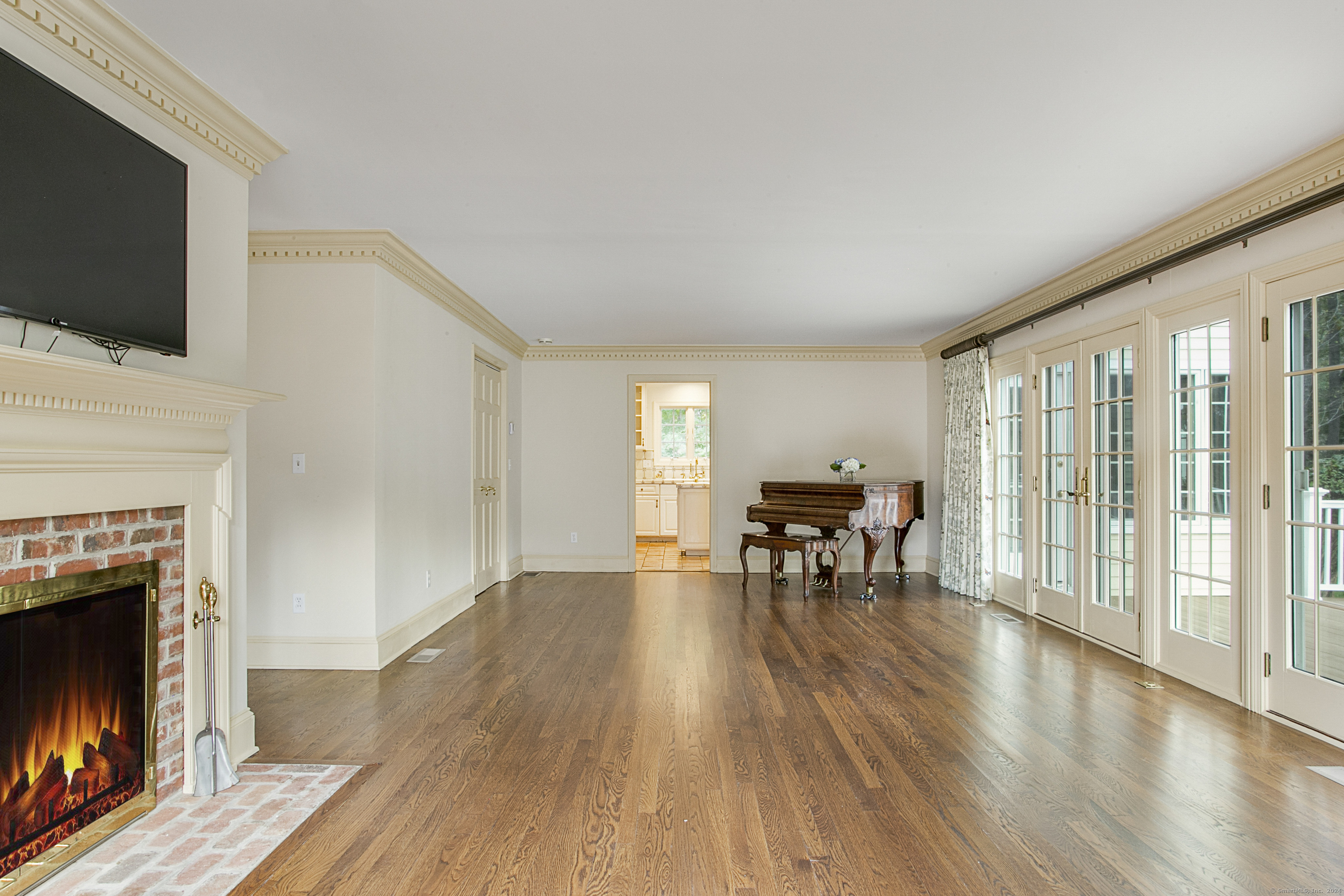 910 Flintlock Road