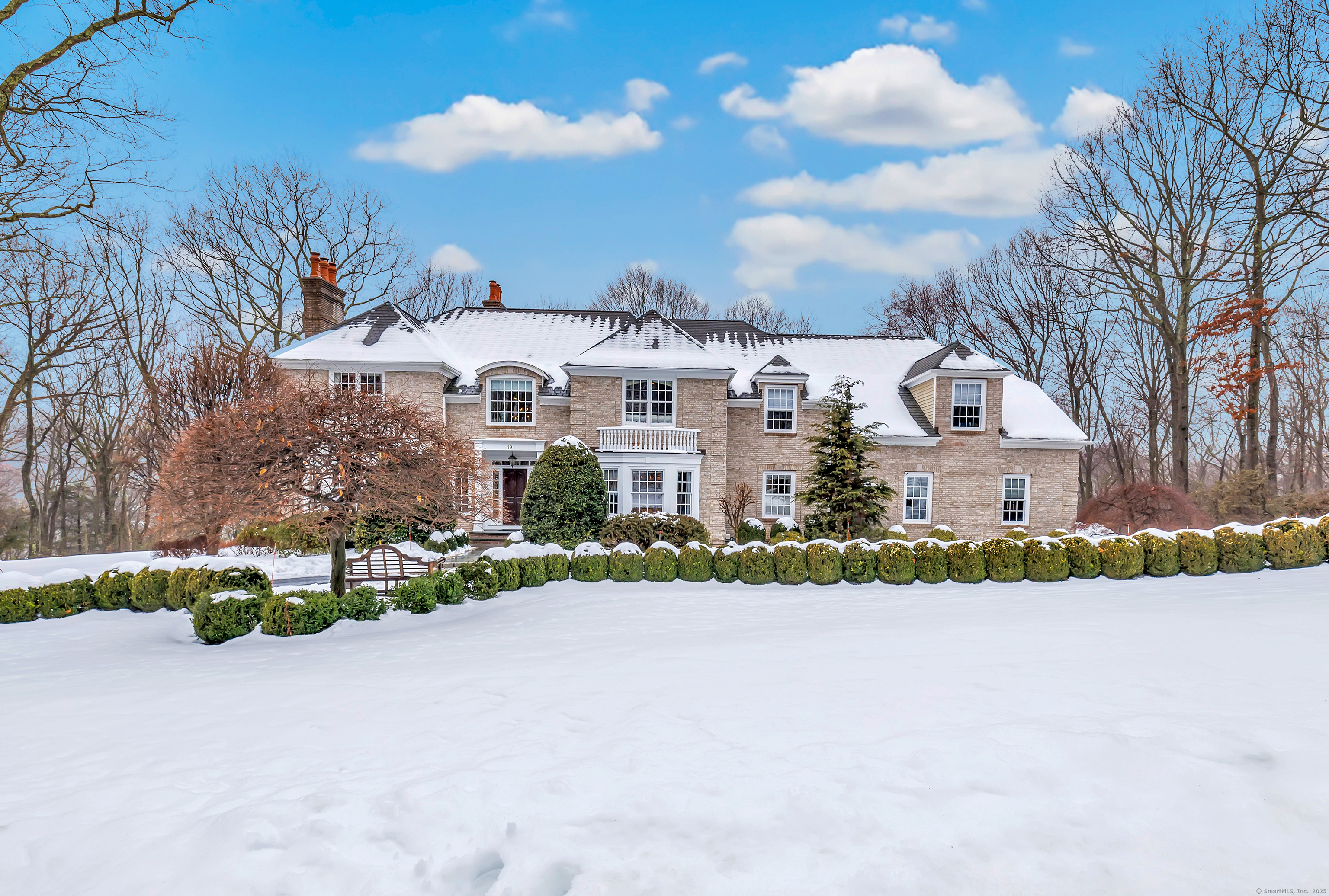19 Tuckahoe Road