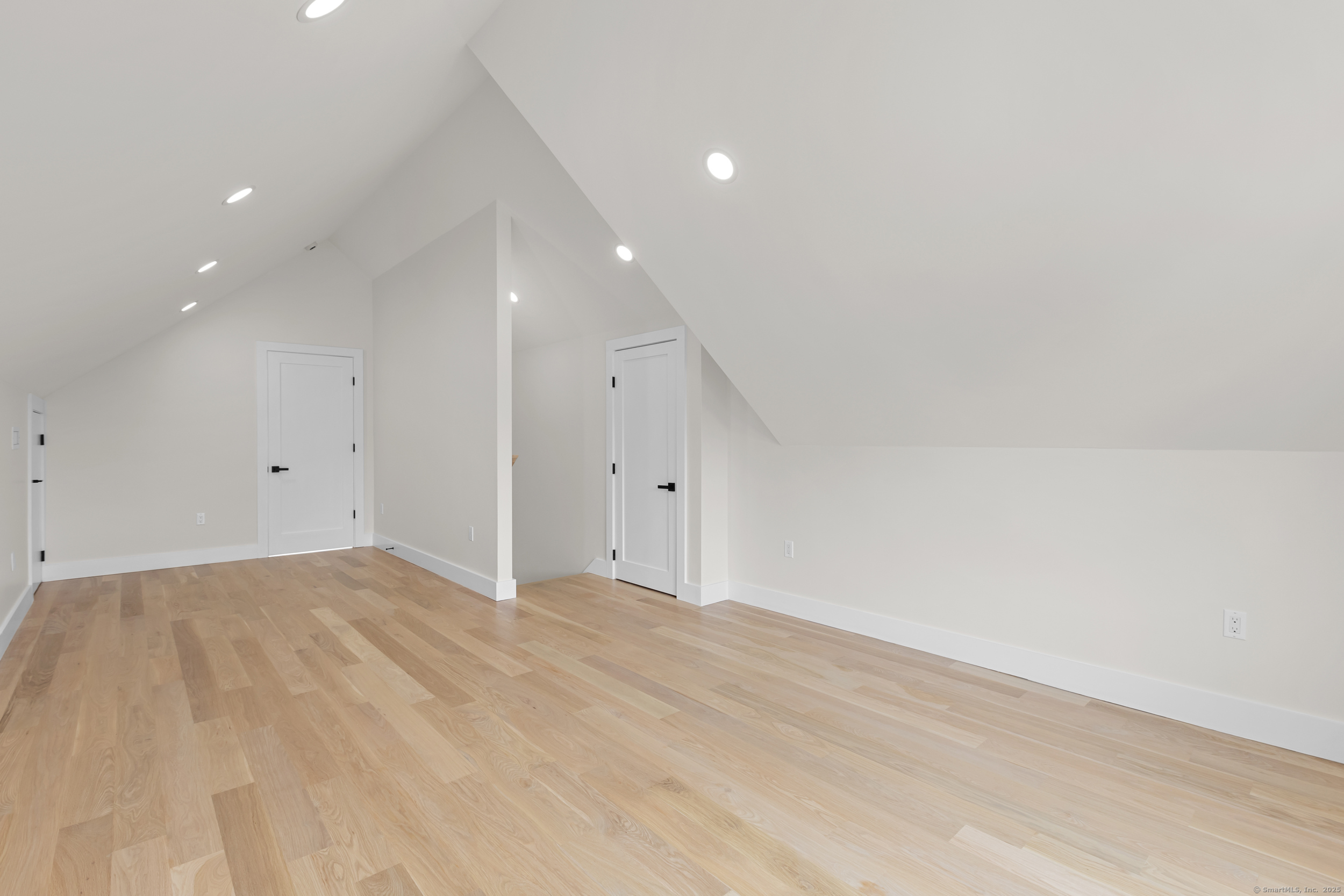 879 Riverside Drive
