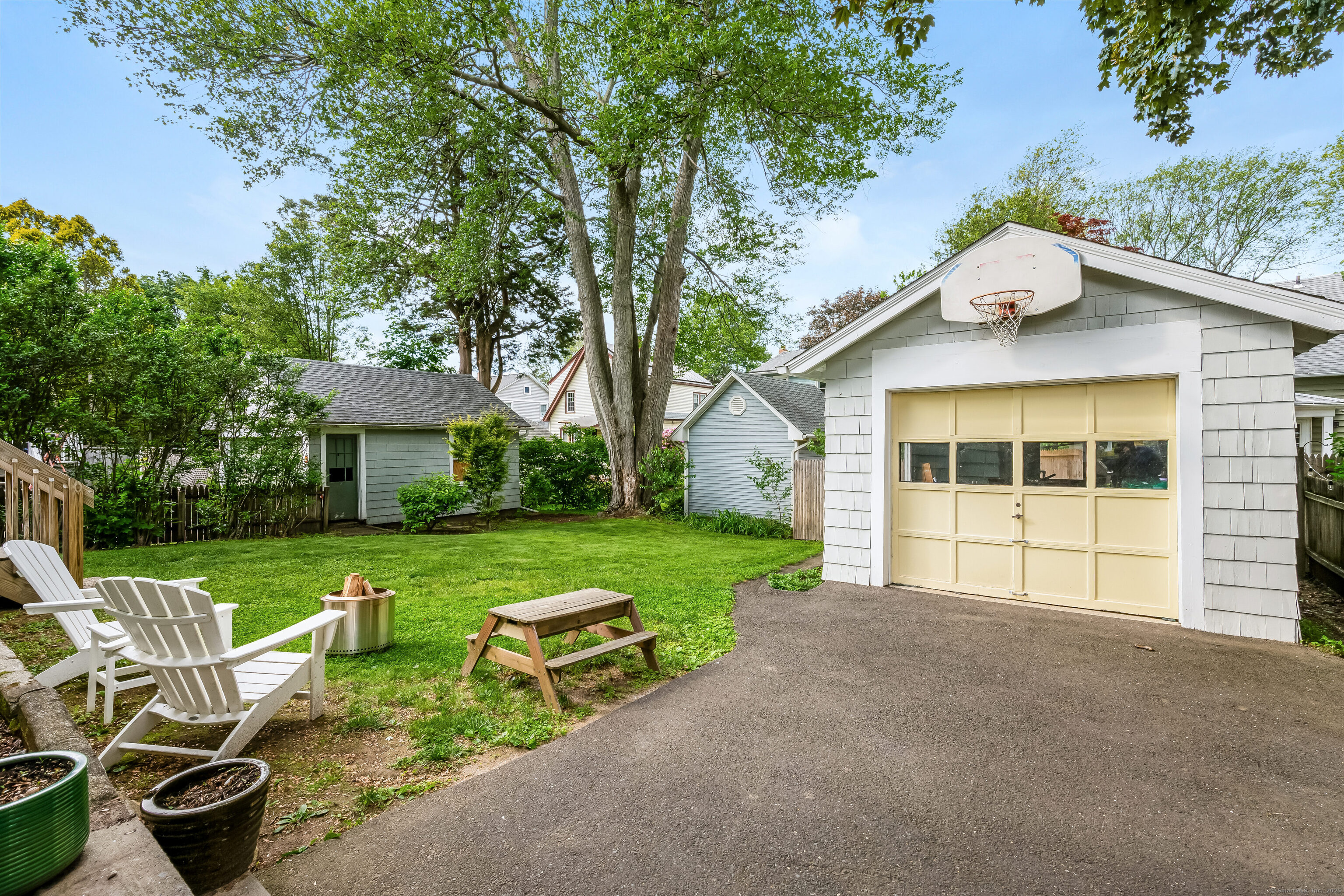 442 Woodstock Avenue