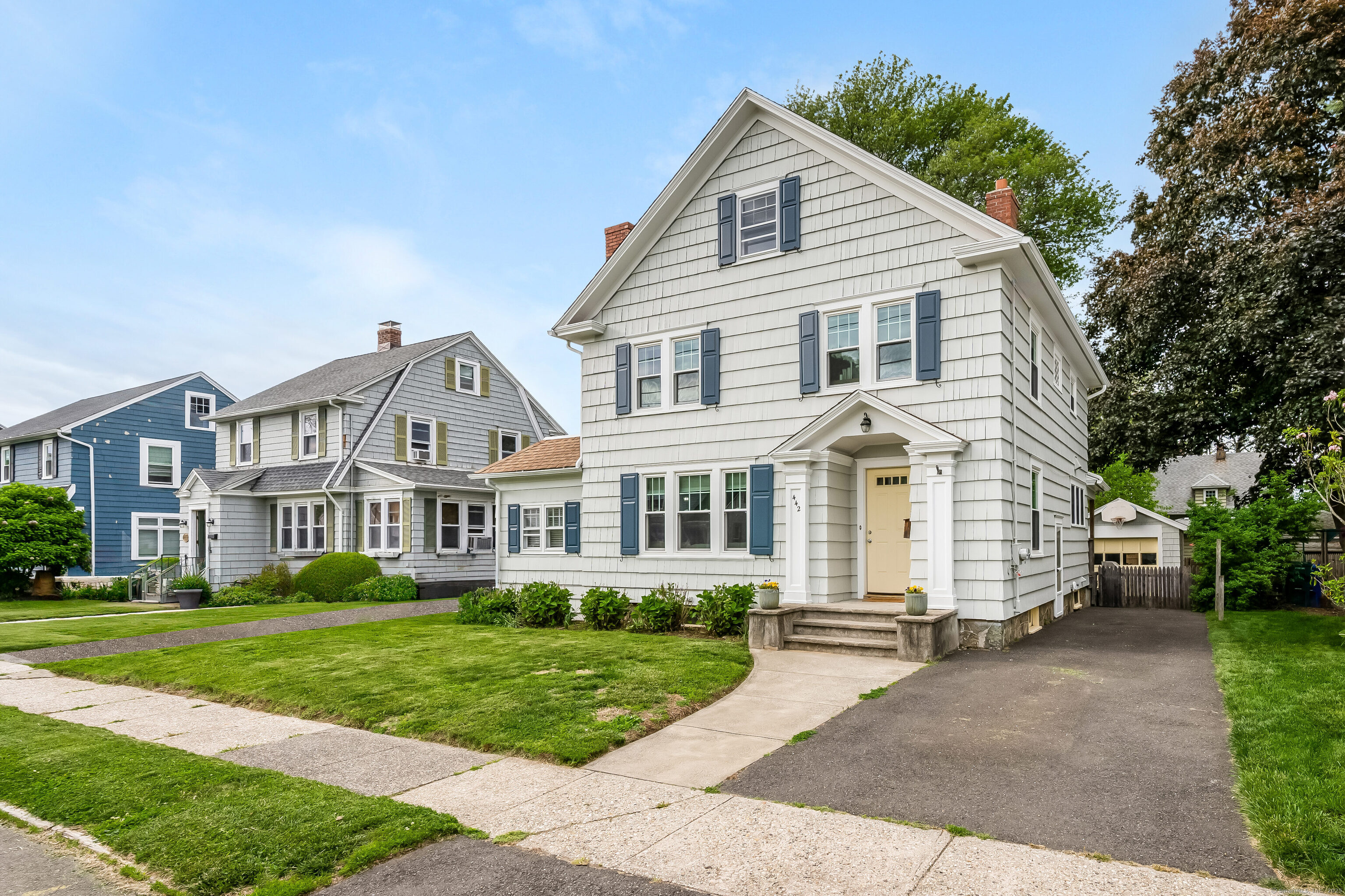 442 Woodstock Avenue