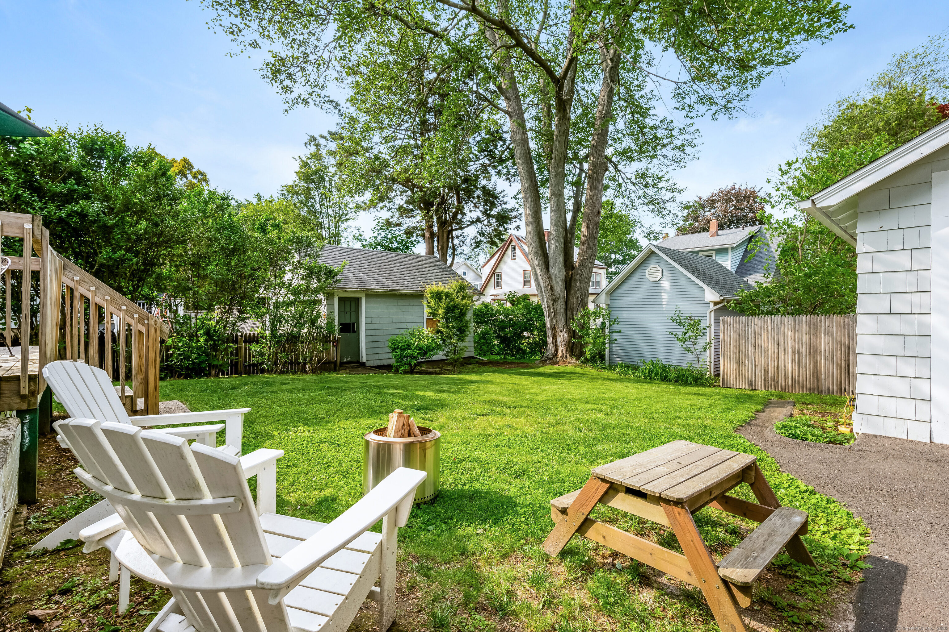 442 Woodstock Avenue