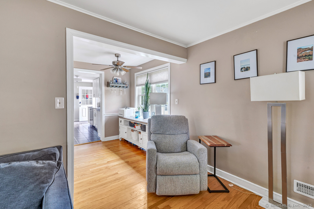 111 Thornberg Street