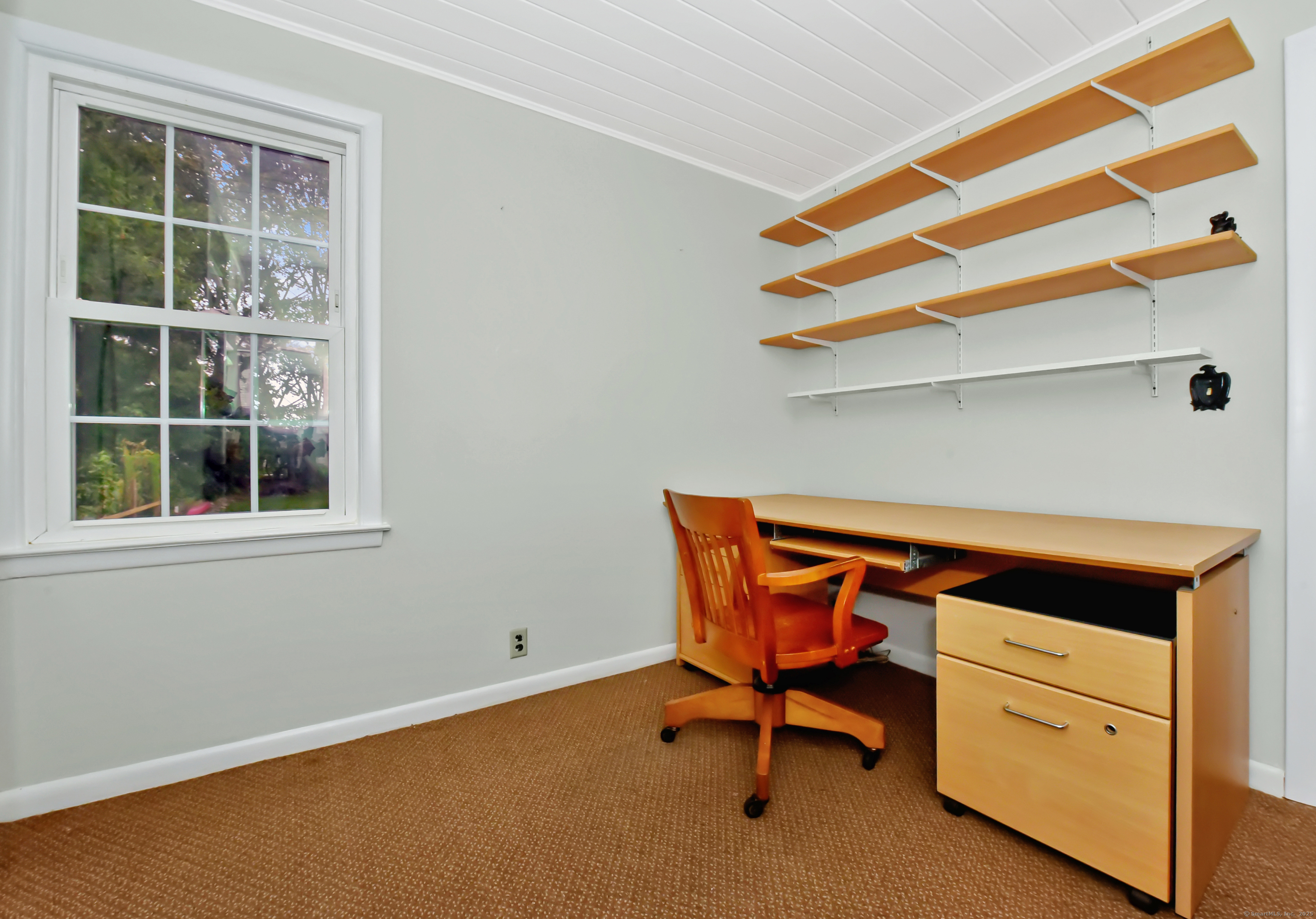 103 Colonial Drive