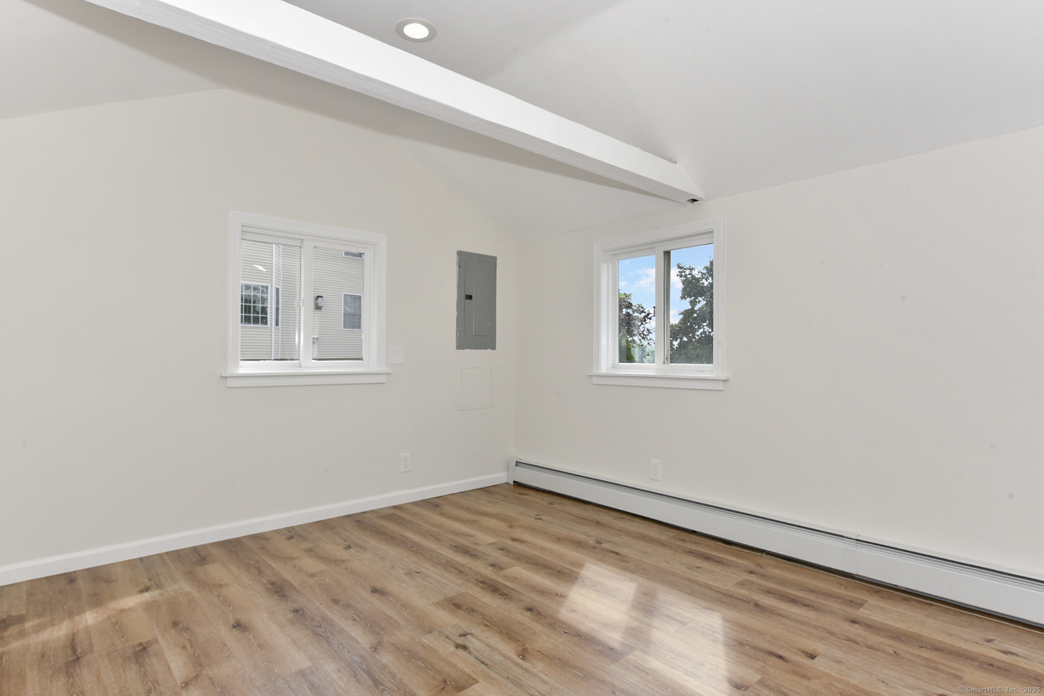 114 Castle Avenue