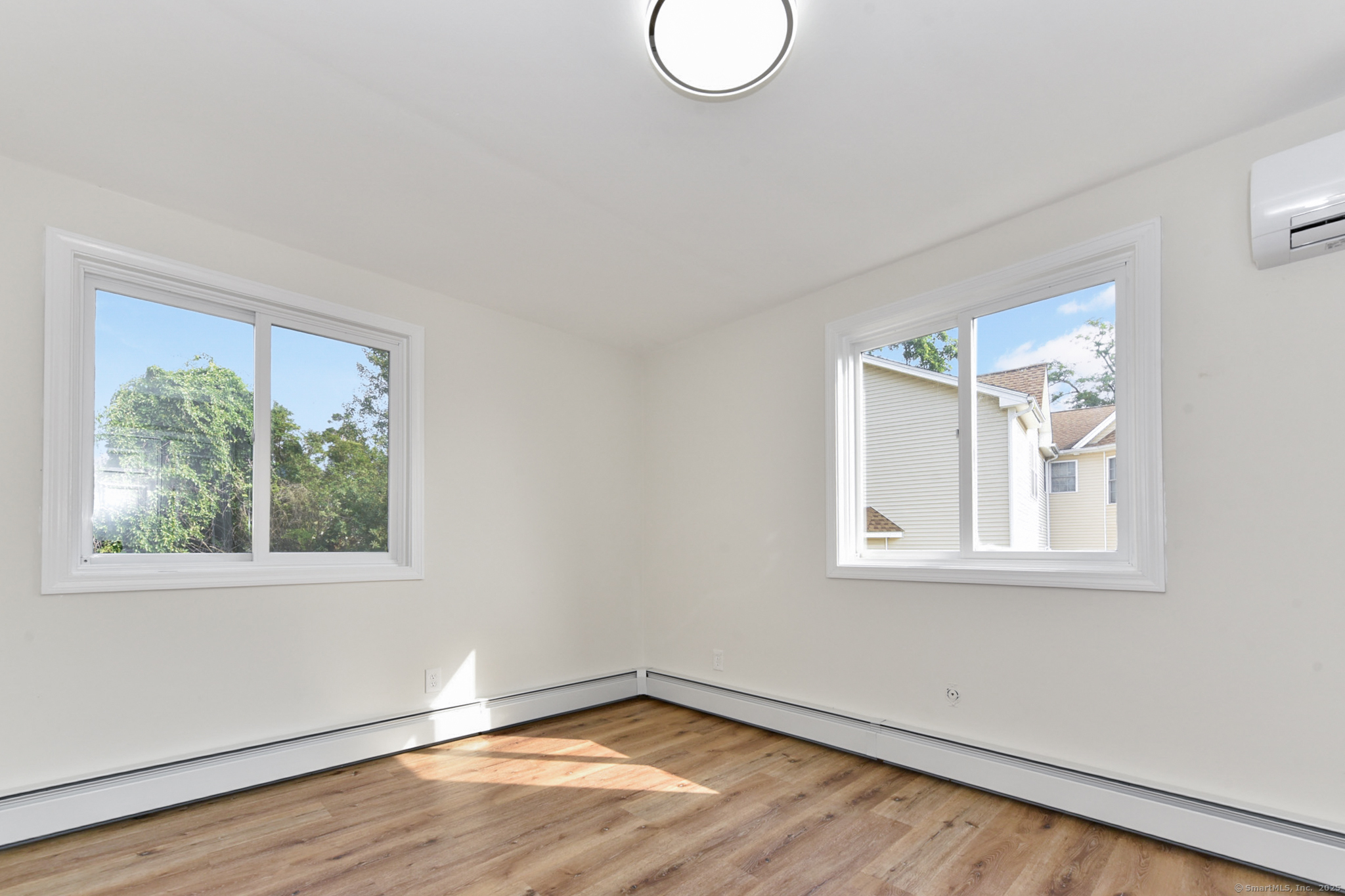 114 Castle Avenue