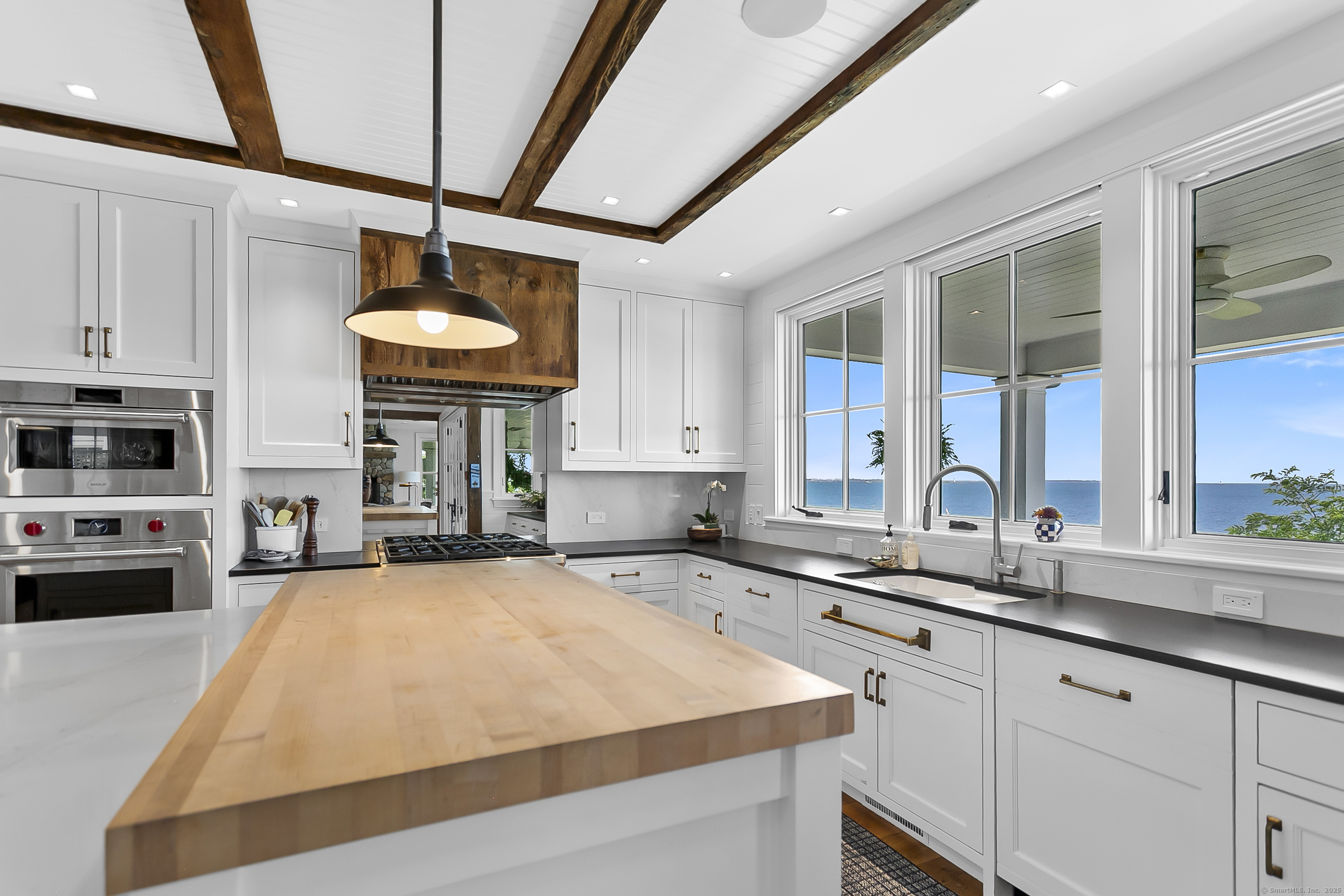 195 Fairfield Beach Road