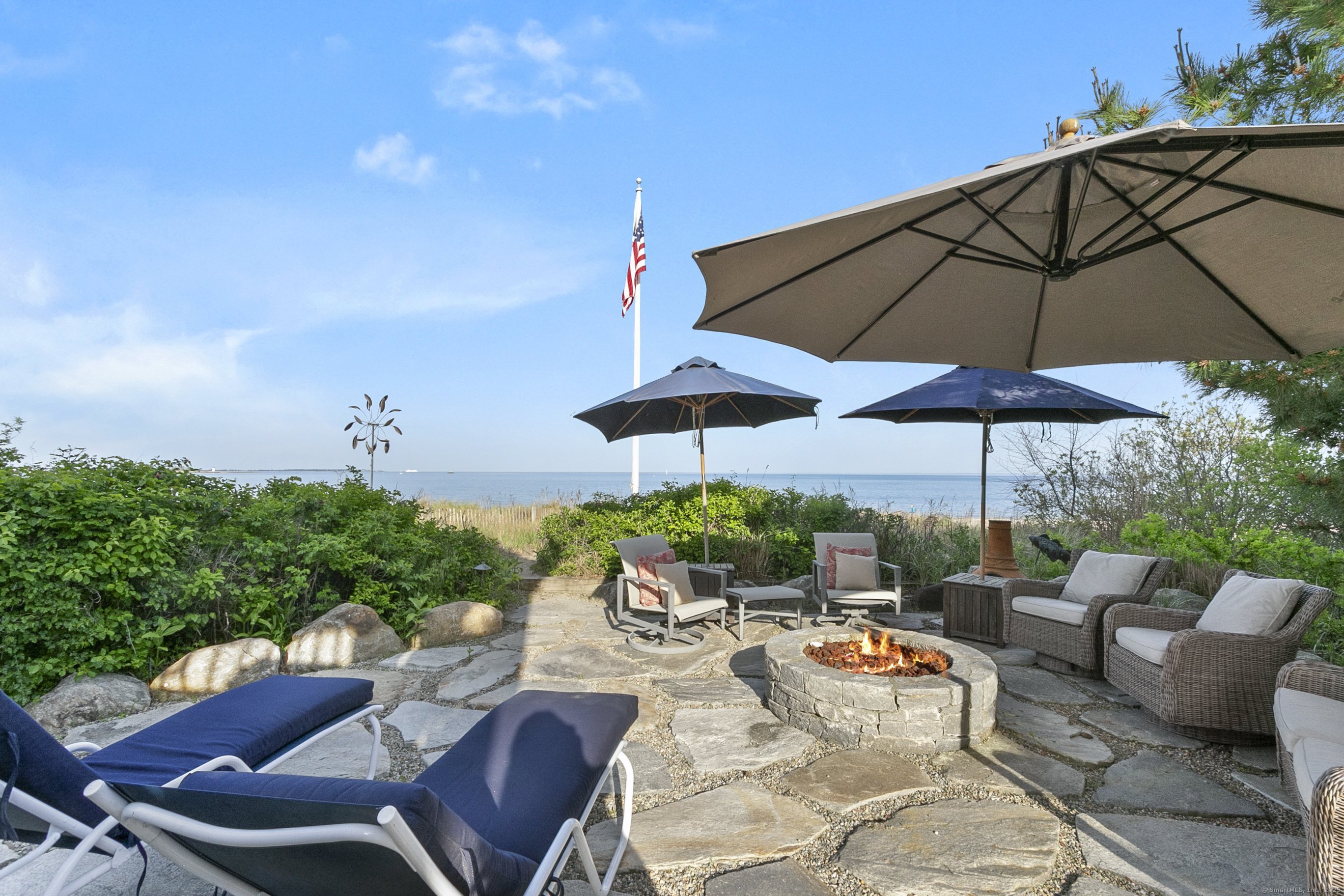 195 Fairfield Beach Road