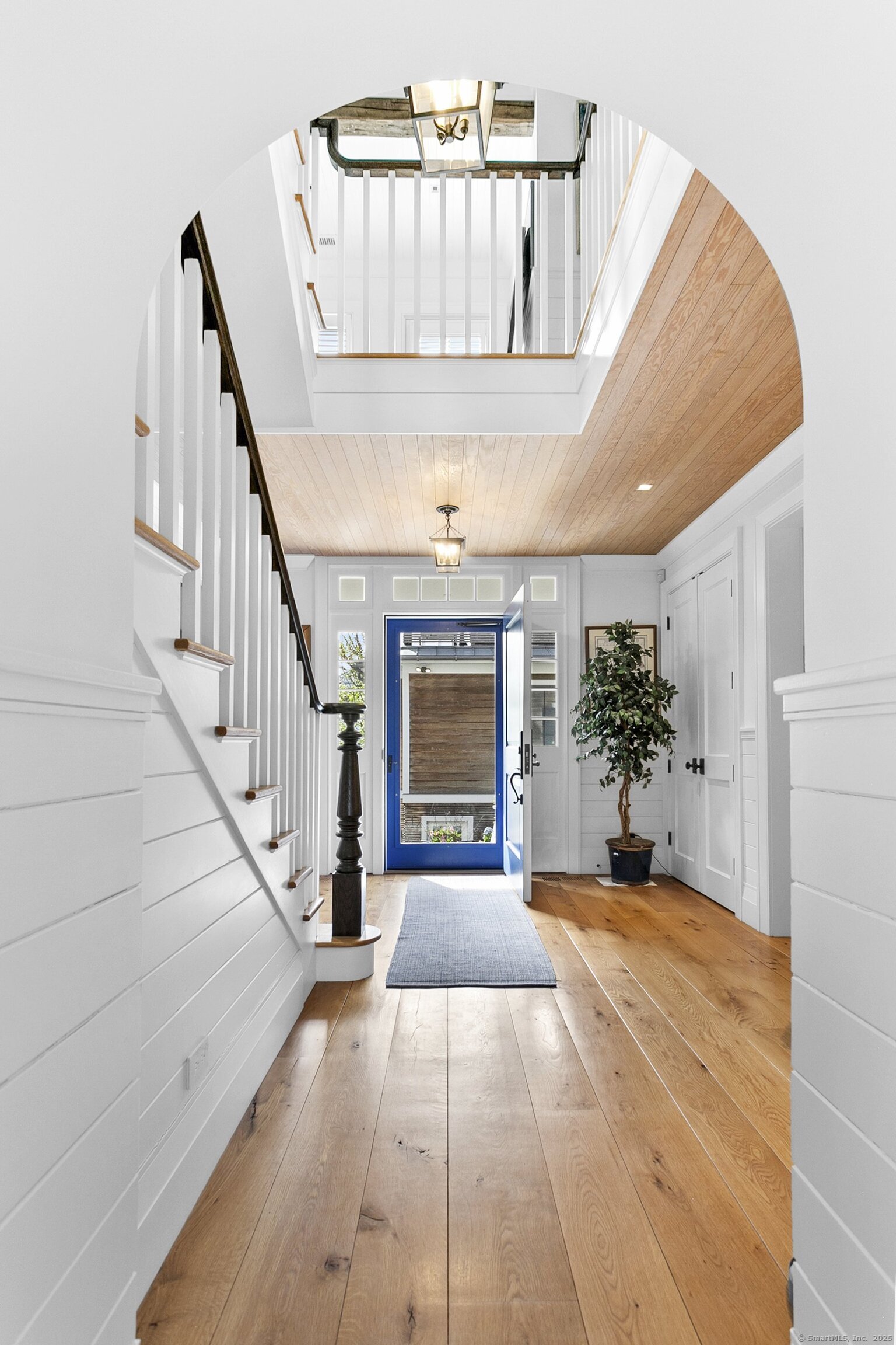 195 Fairfield Beach Road