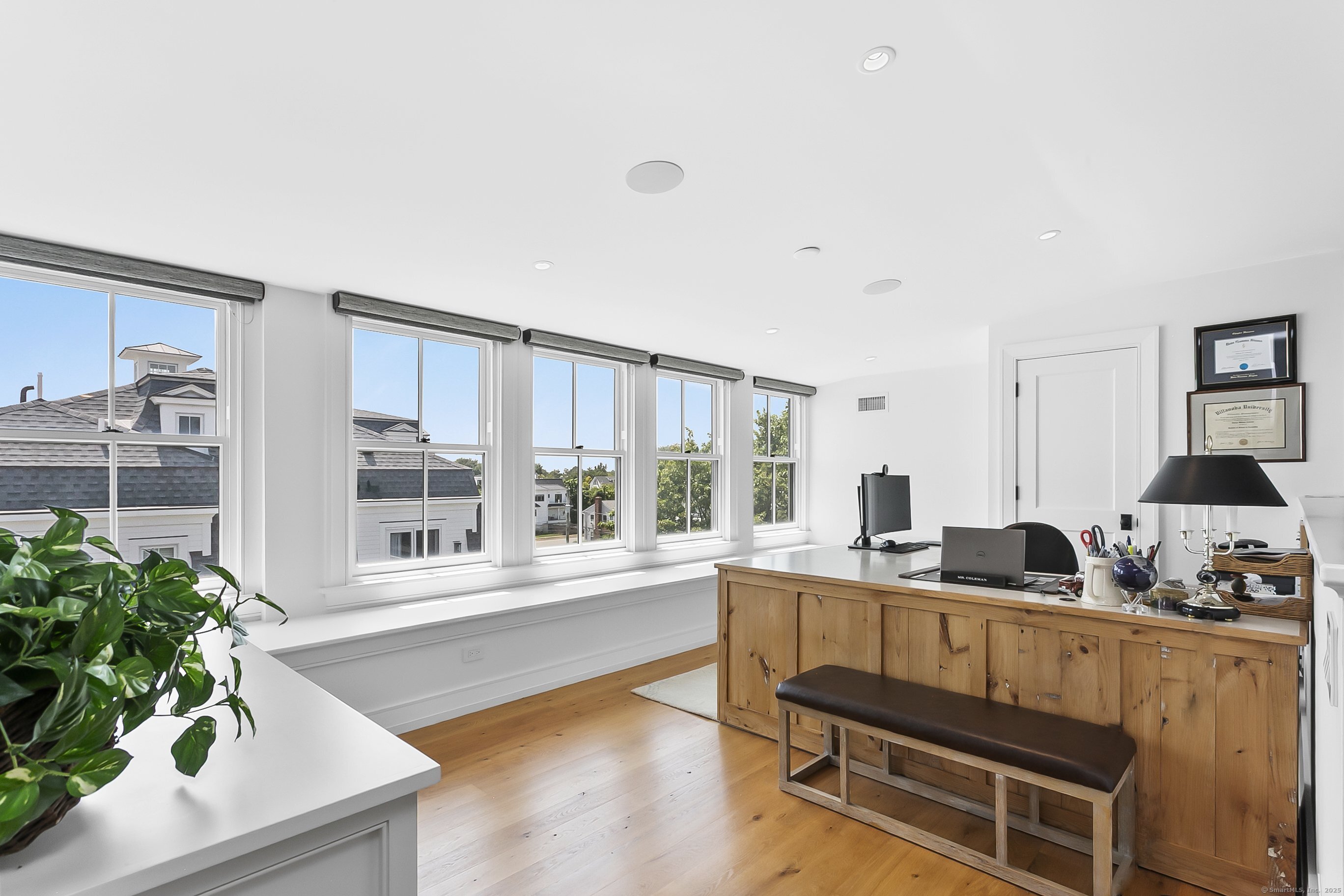 195 Fairfield Beach Road