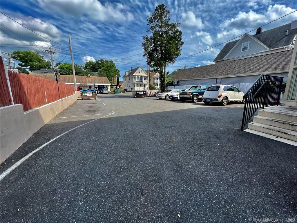 1428 North Avenue A5