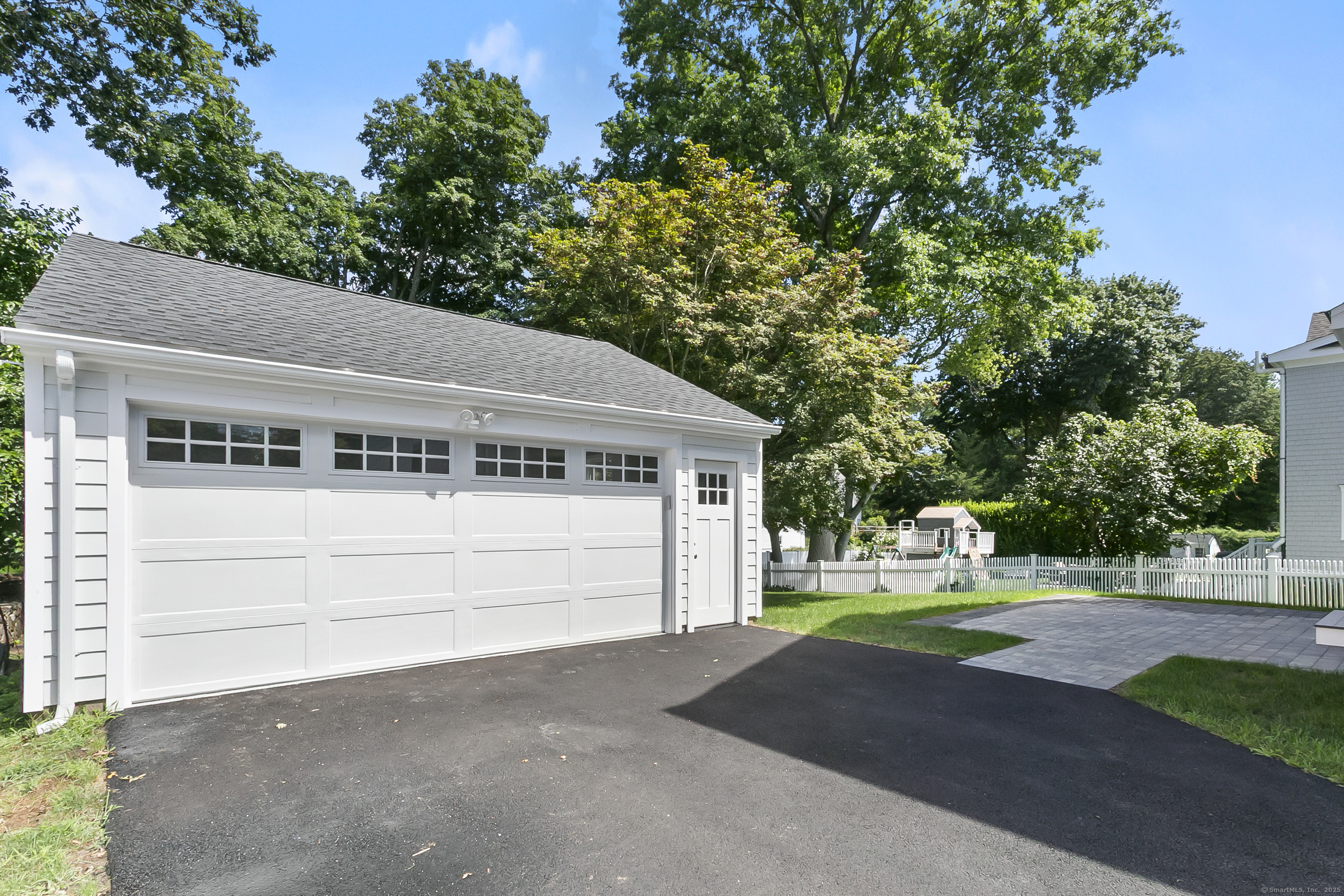 68 Figlar Avenue