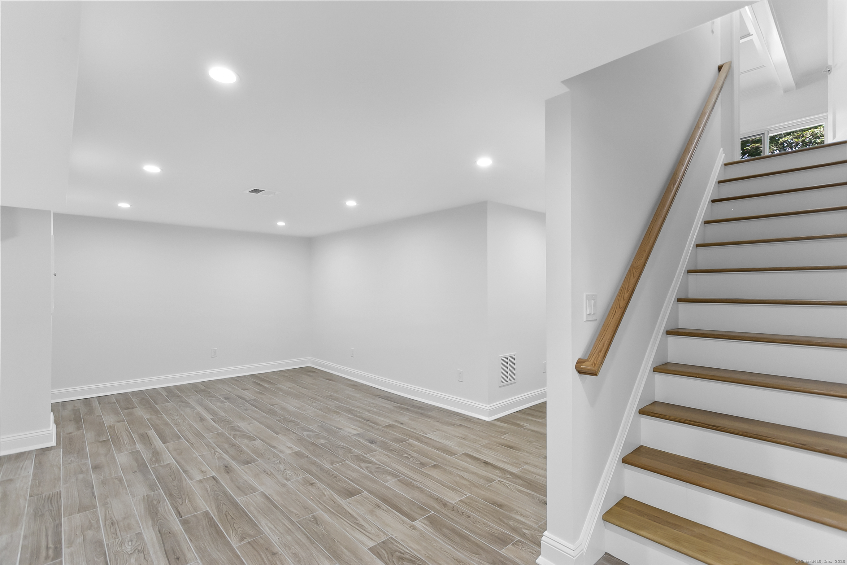 68 Figlar Avenue