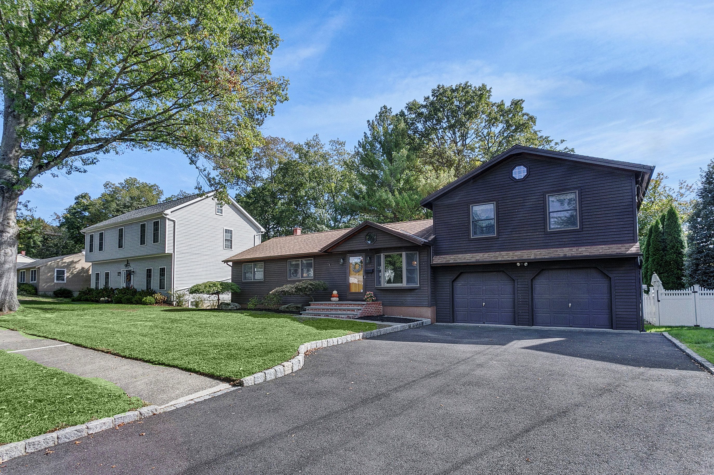 83 Pell Meadow Drive