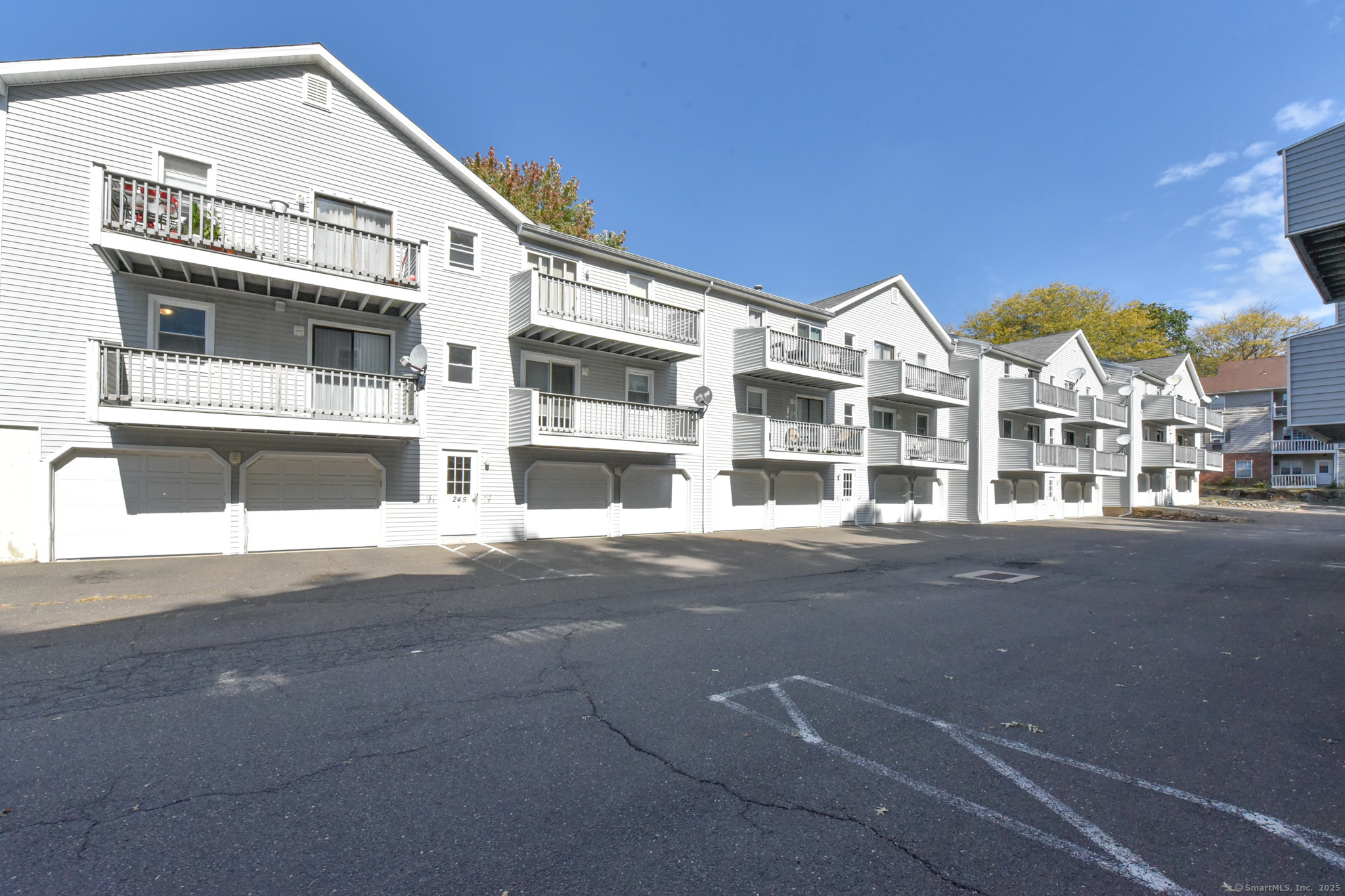 245 Glendale Avenue D8
