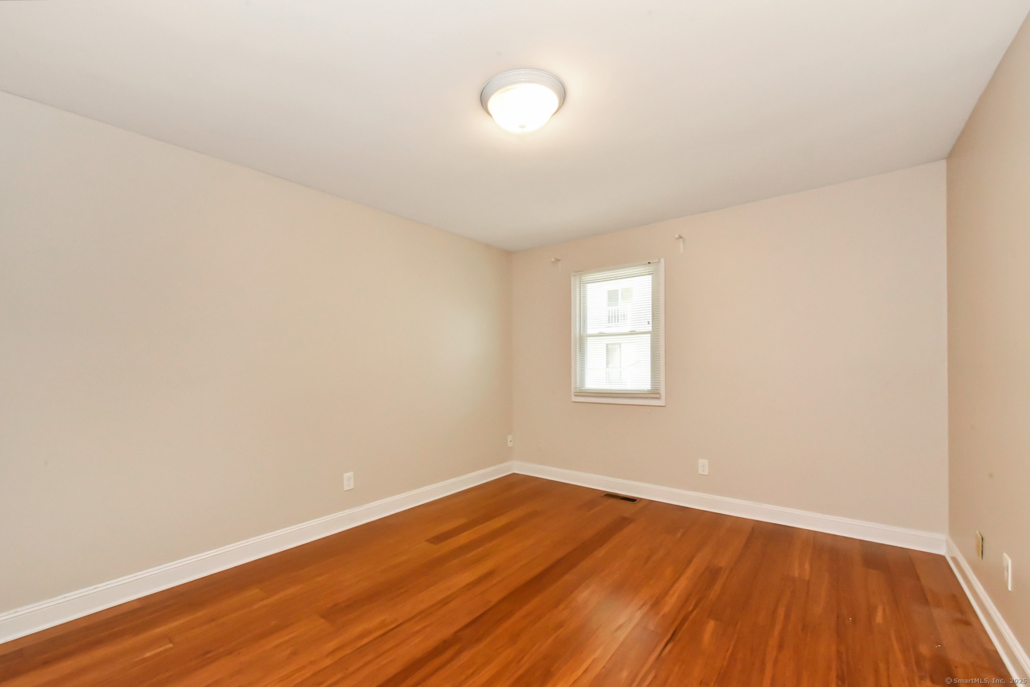 245 Glendale Avenue D8