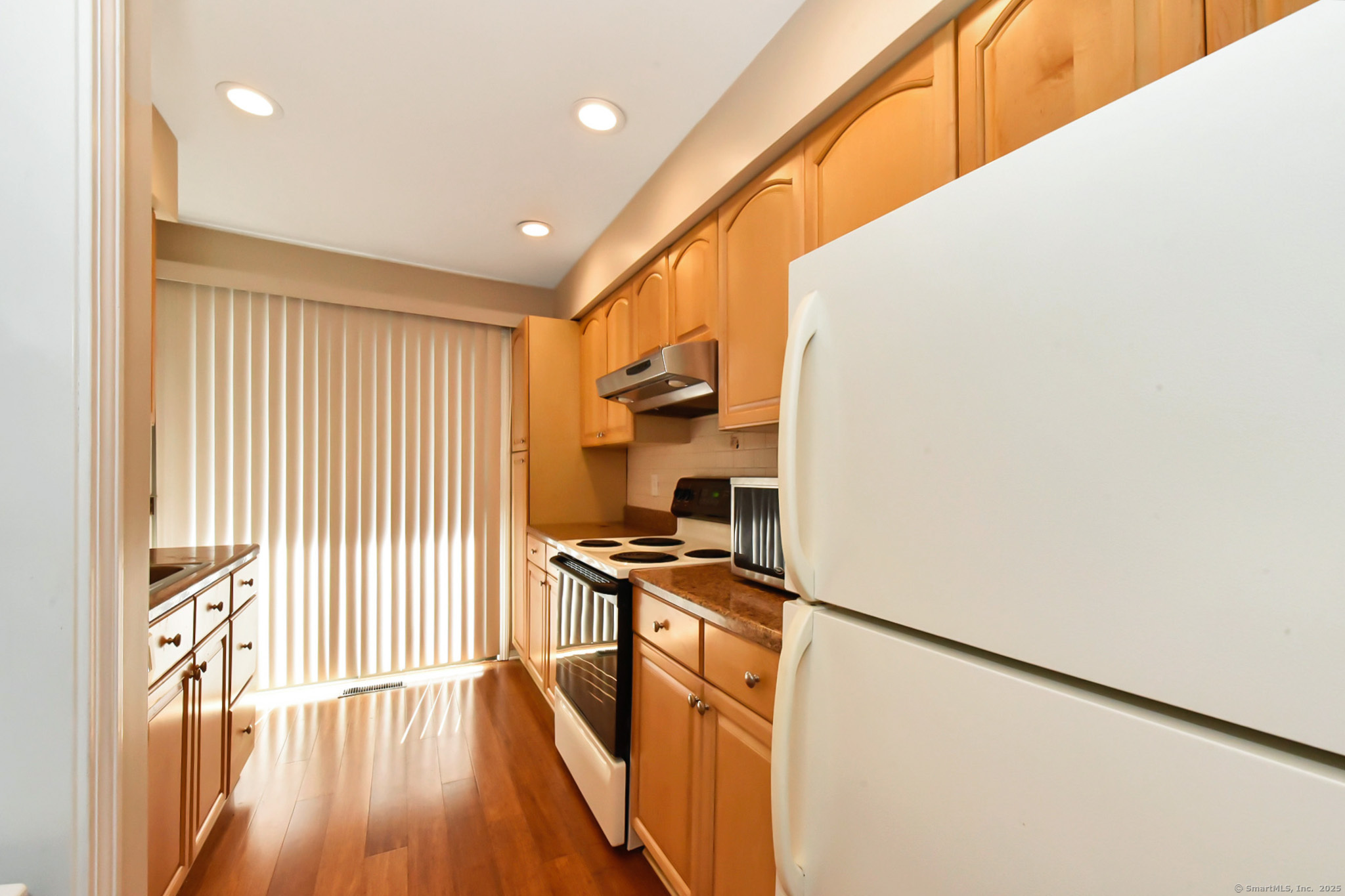 245 Glendale Avenue D8
