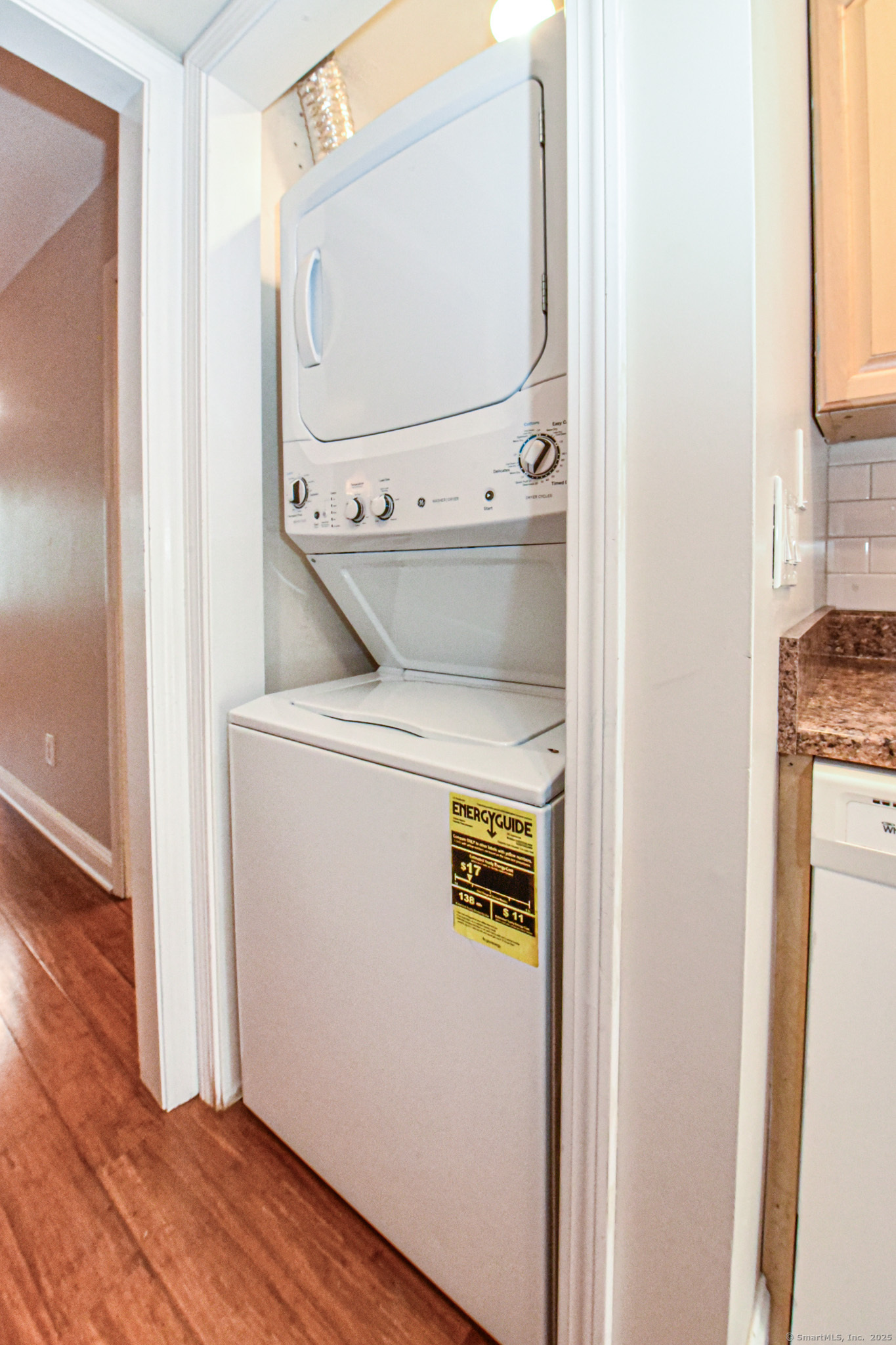 245 Glendale Avenue D8