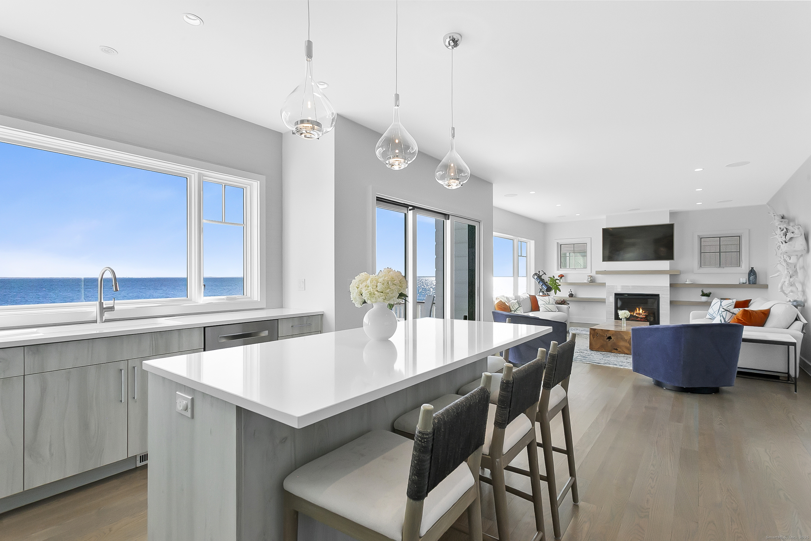 2101 Fairfield Beach Road