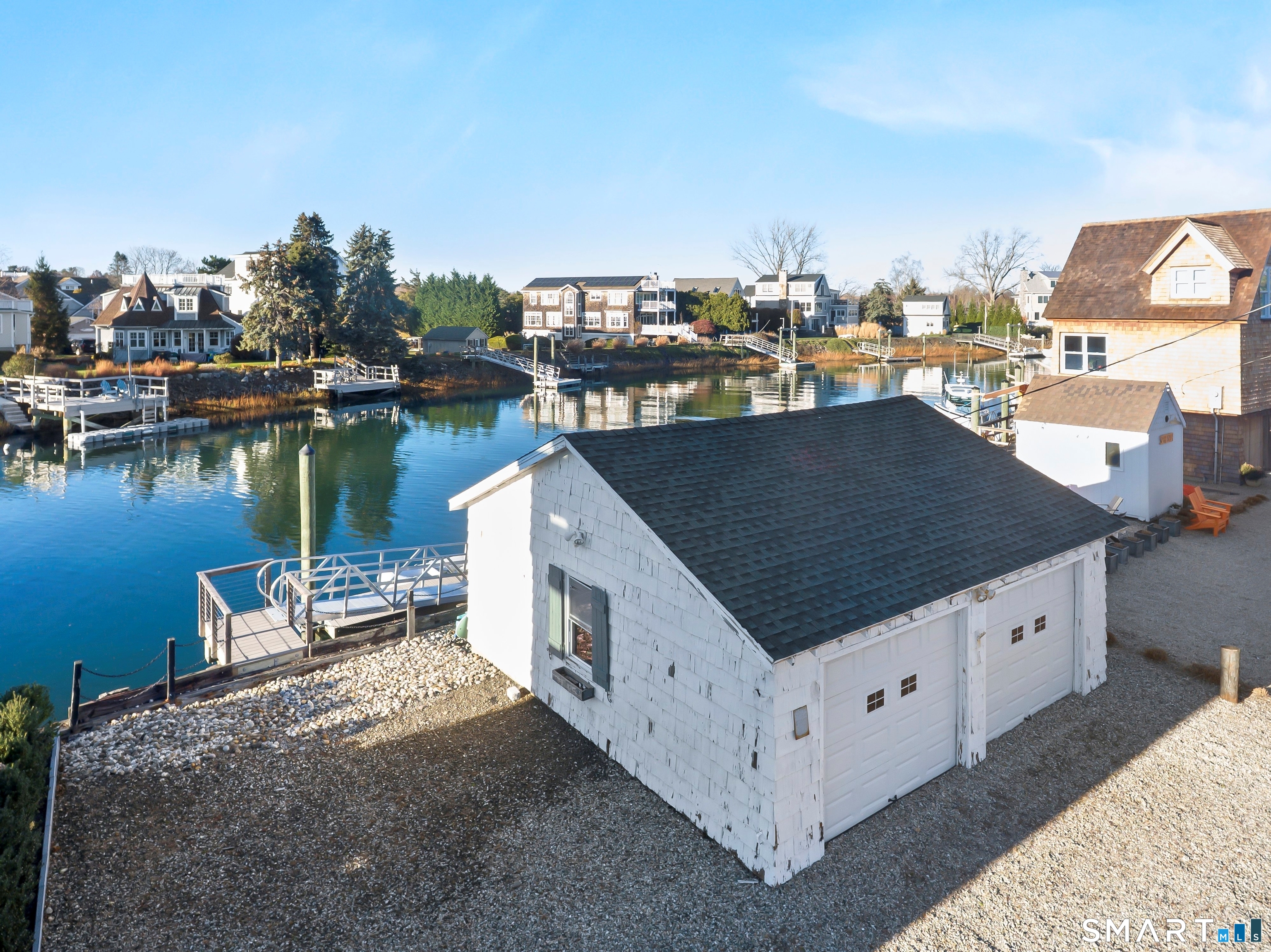 2101 Fairfield Beach Road